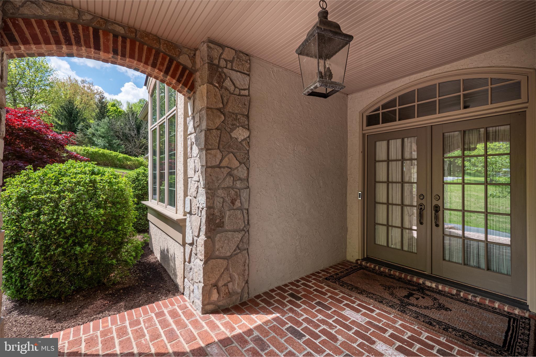 SADDLE RIDGE - Residential