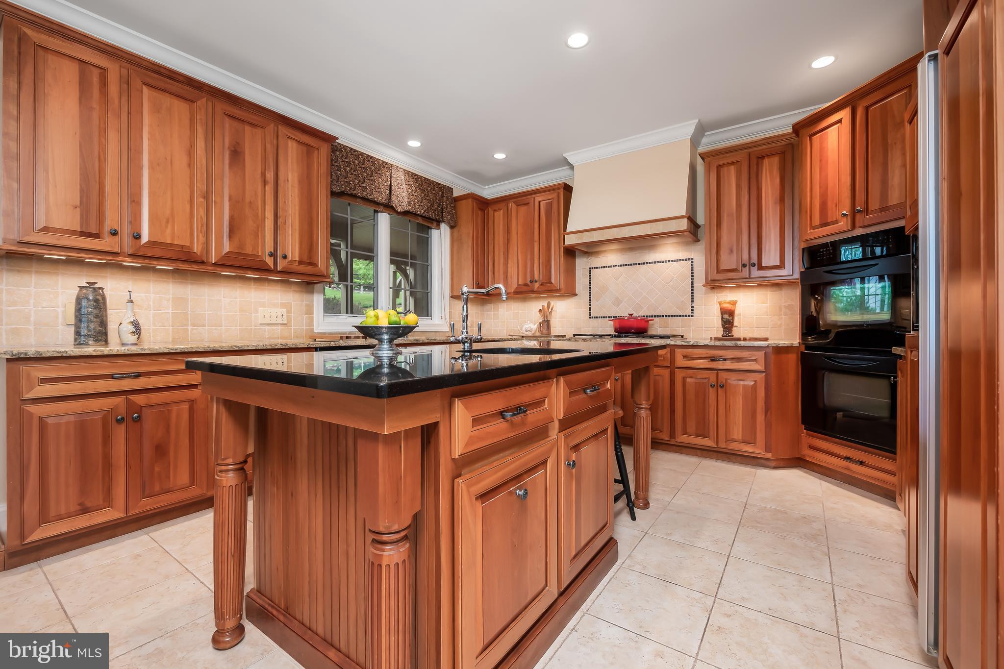 SADDLE RIDGE - Residential