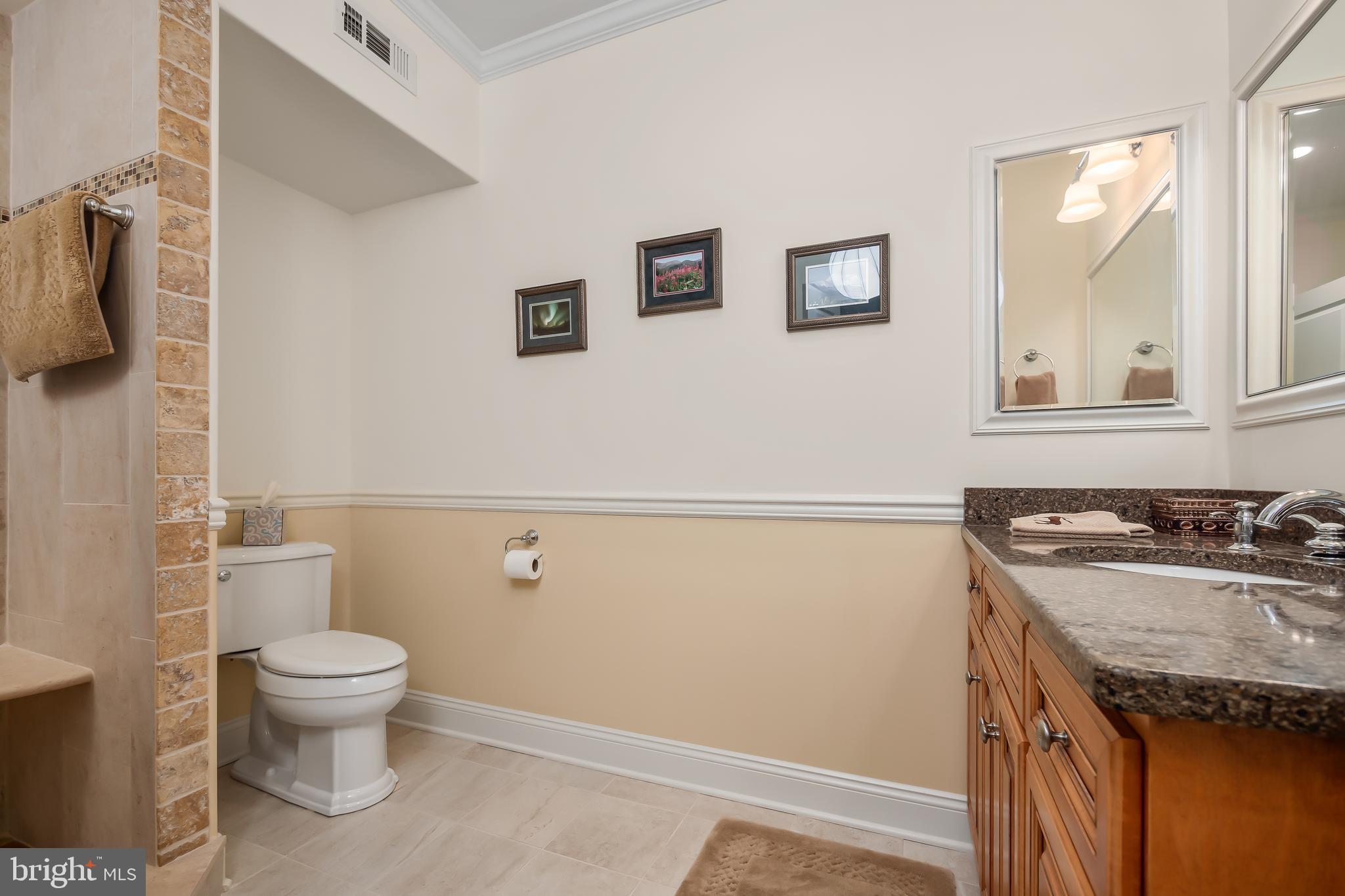 SADDLE RIDGE - Residential