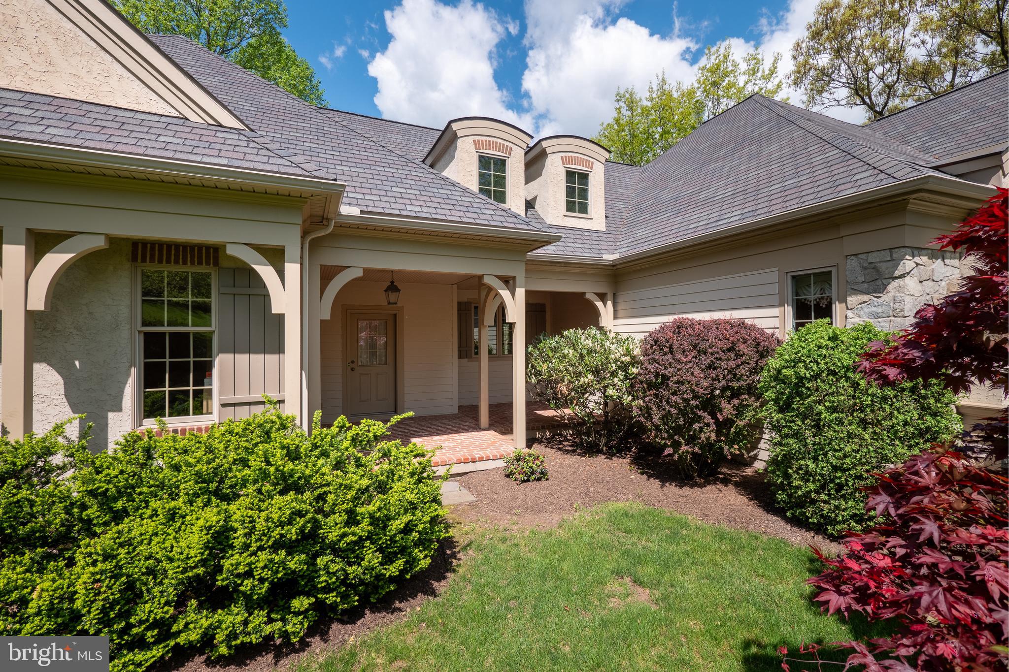 SADDLE RIDGE - Residential