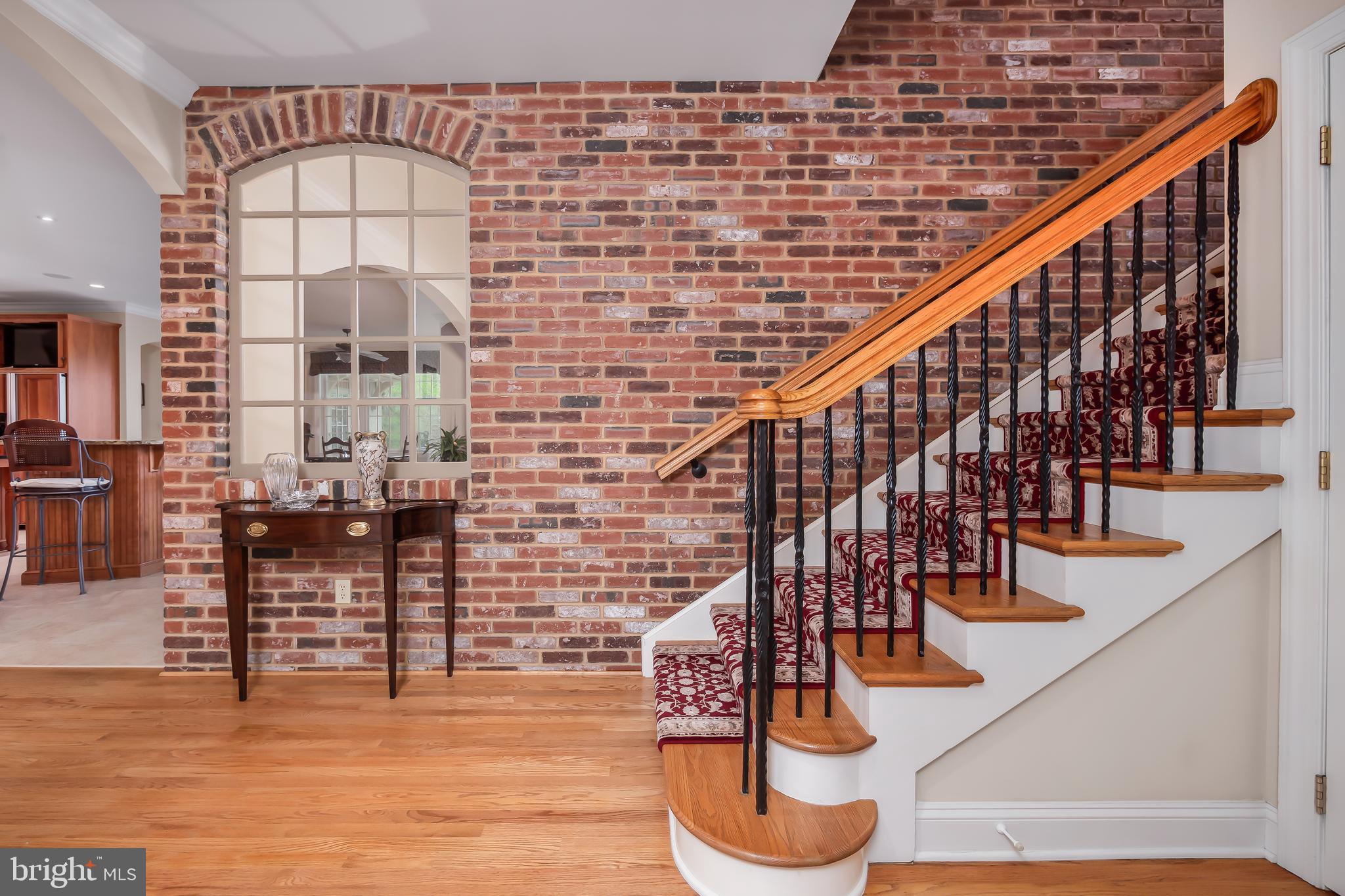 SADDLE RIDGE - Residential