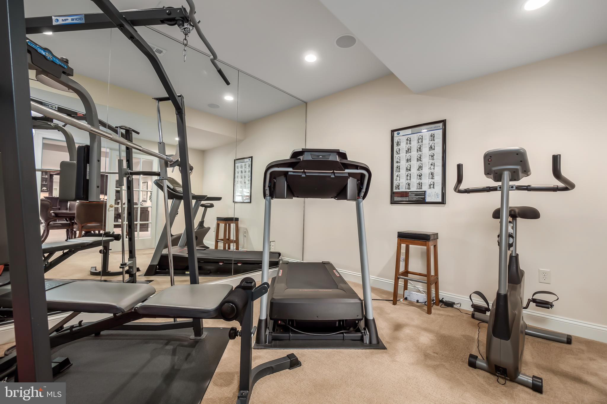 SADDLE RIDGE - Residential