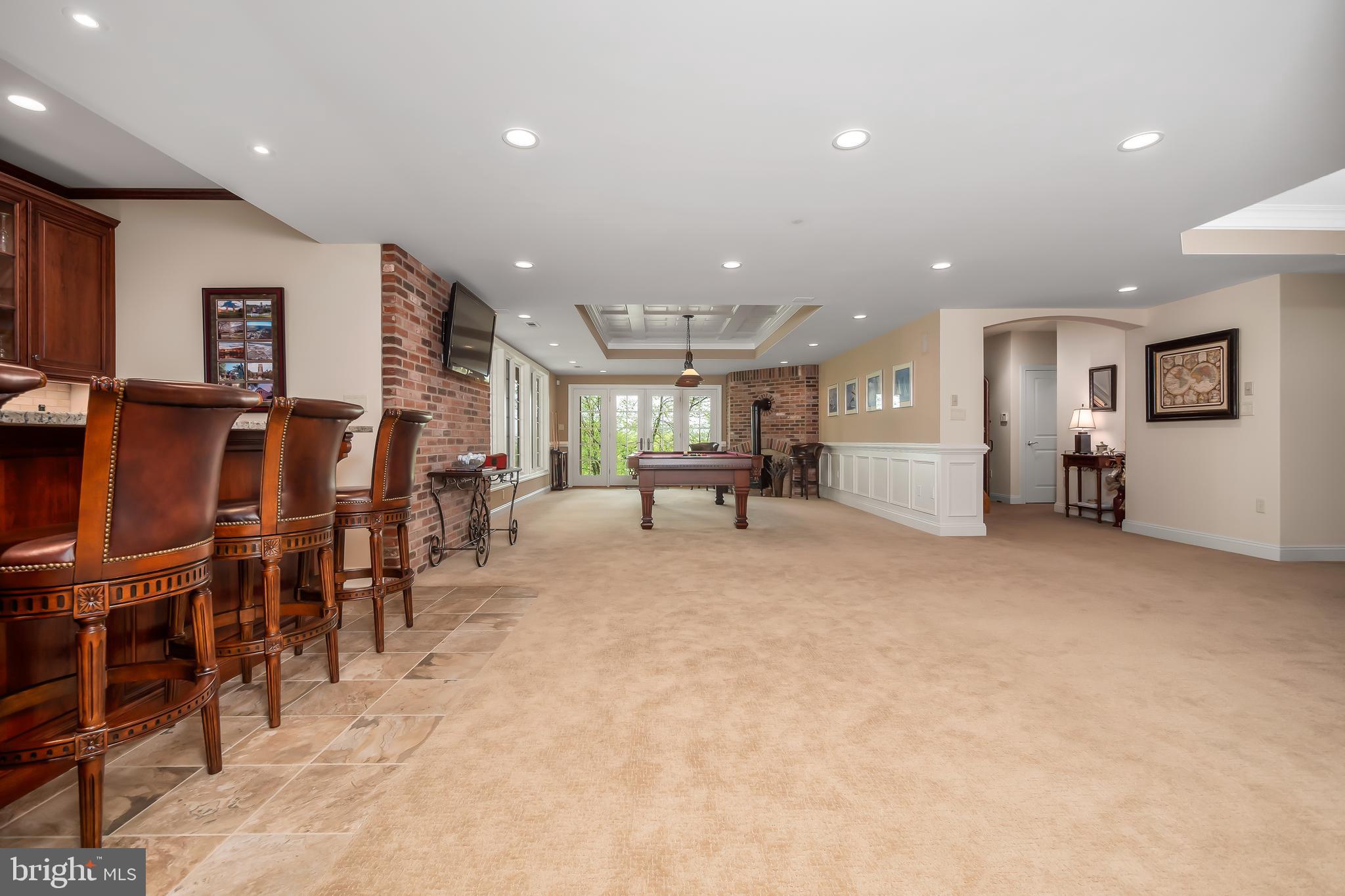 SADDLE RIDGE - Residential