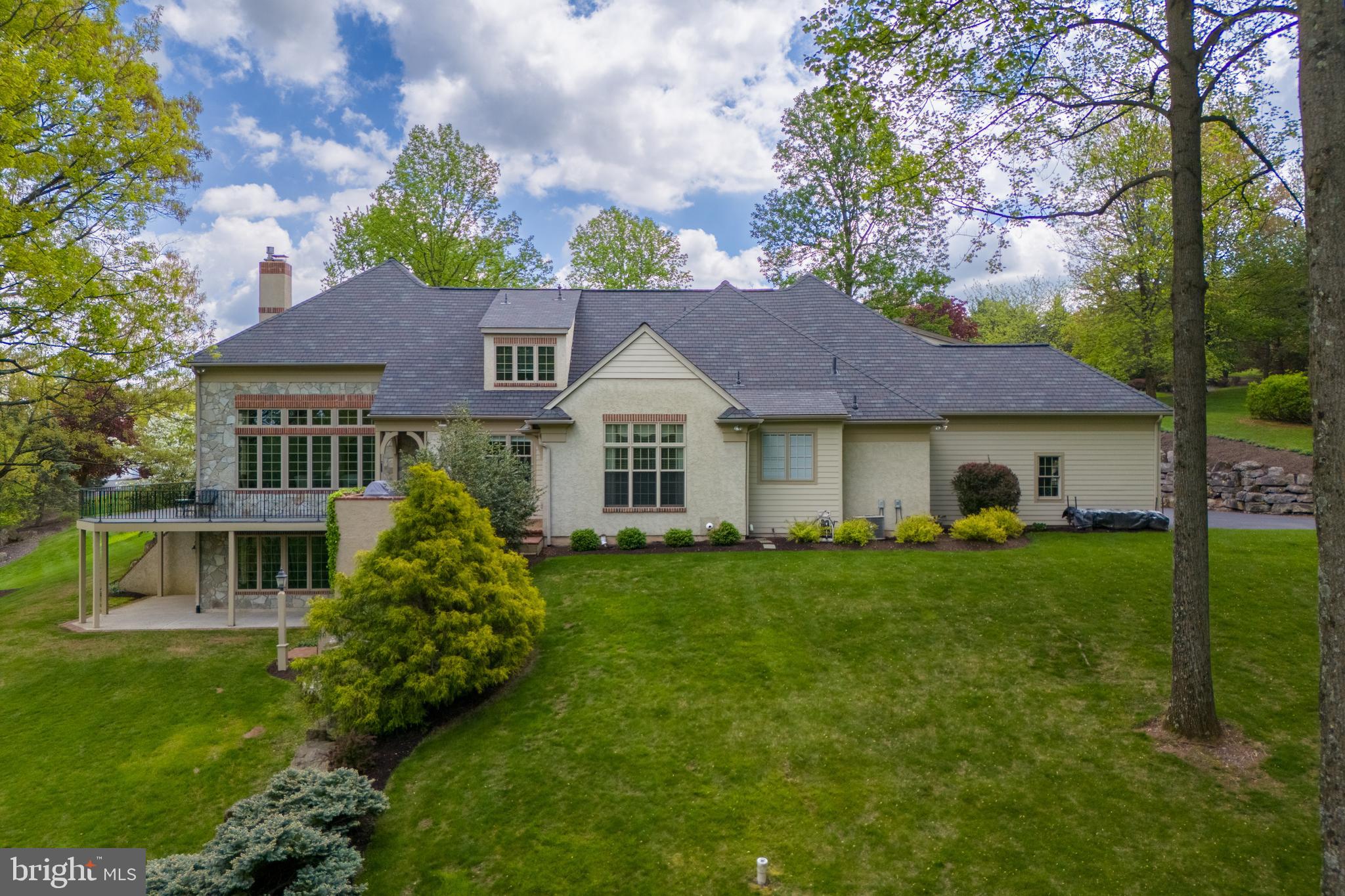 SADDLE RIDGE - Residential