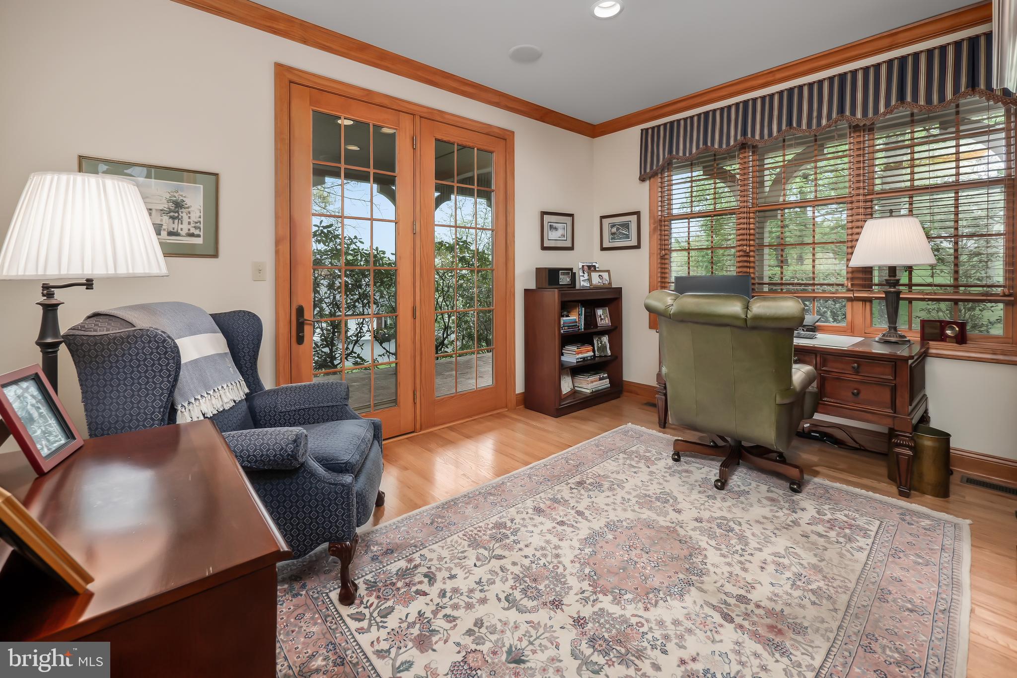 SADDLE RIDGE - Residential