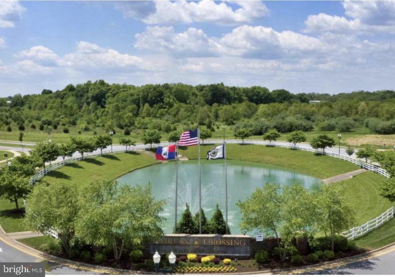 LAKELAND PLACE - Residential