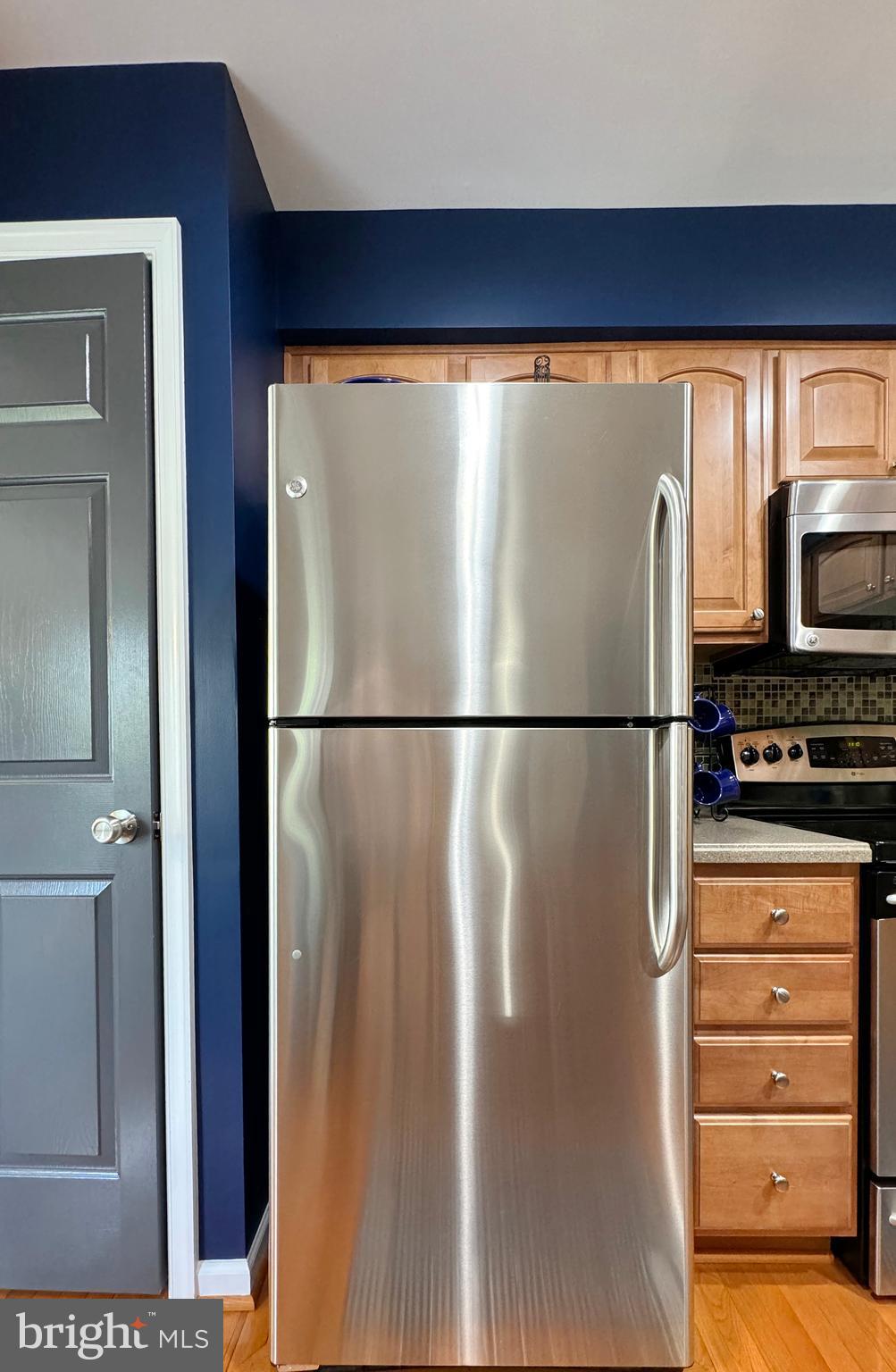 LAKELAND PLACE - Residential