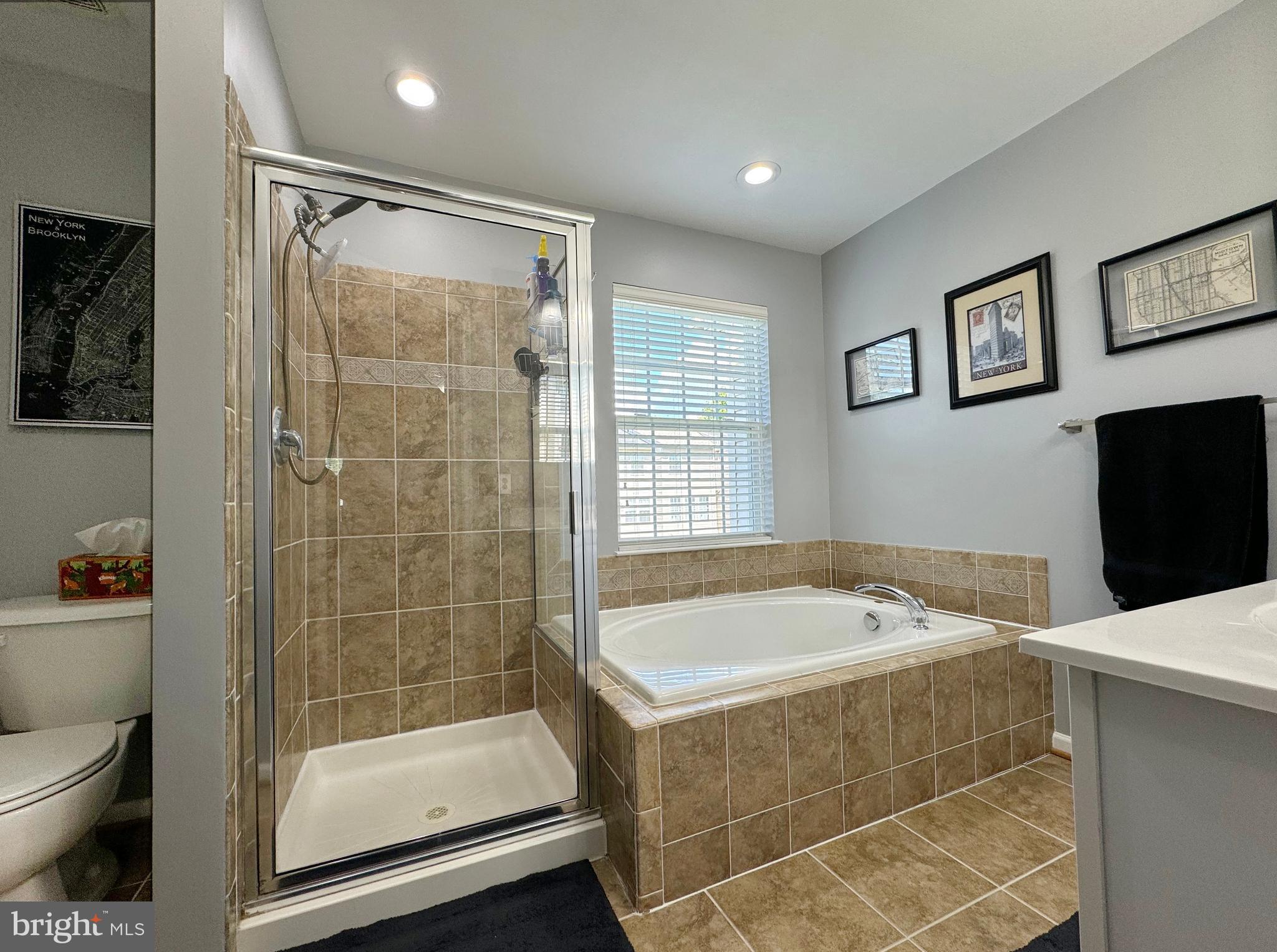 LAKELAND PLACE - Residential