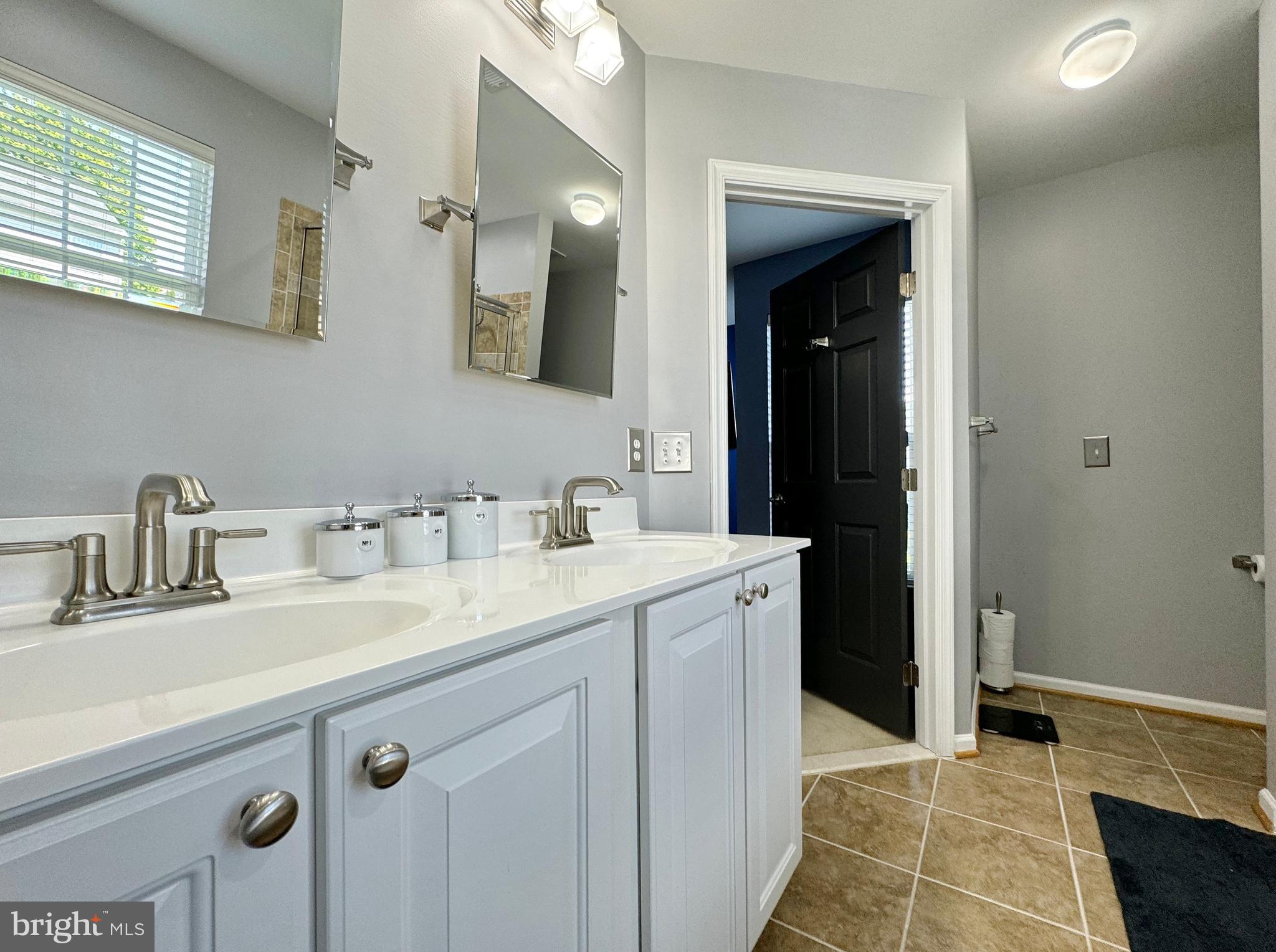 LAKELAND PLACE - Residential