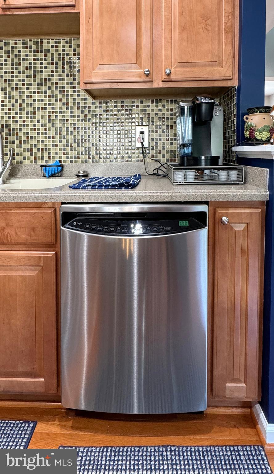 LAKELAND PLACE - Residential