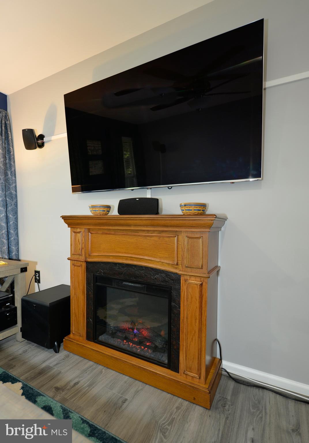 LAKELAND PLACE - Residential