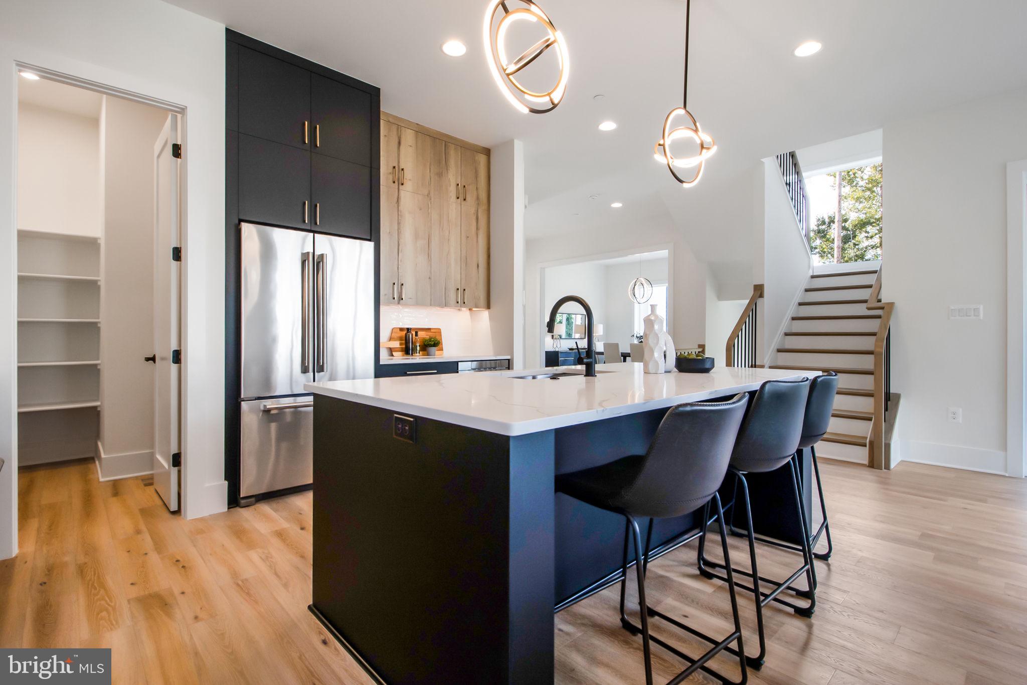 CHEVY CHASE - Residential