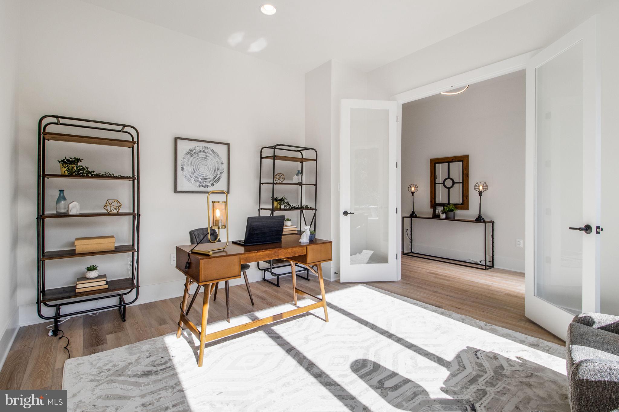 CHEVY CHASE - Residential