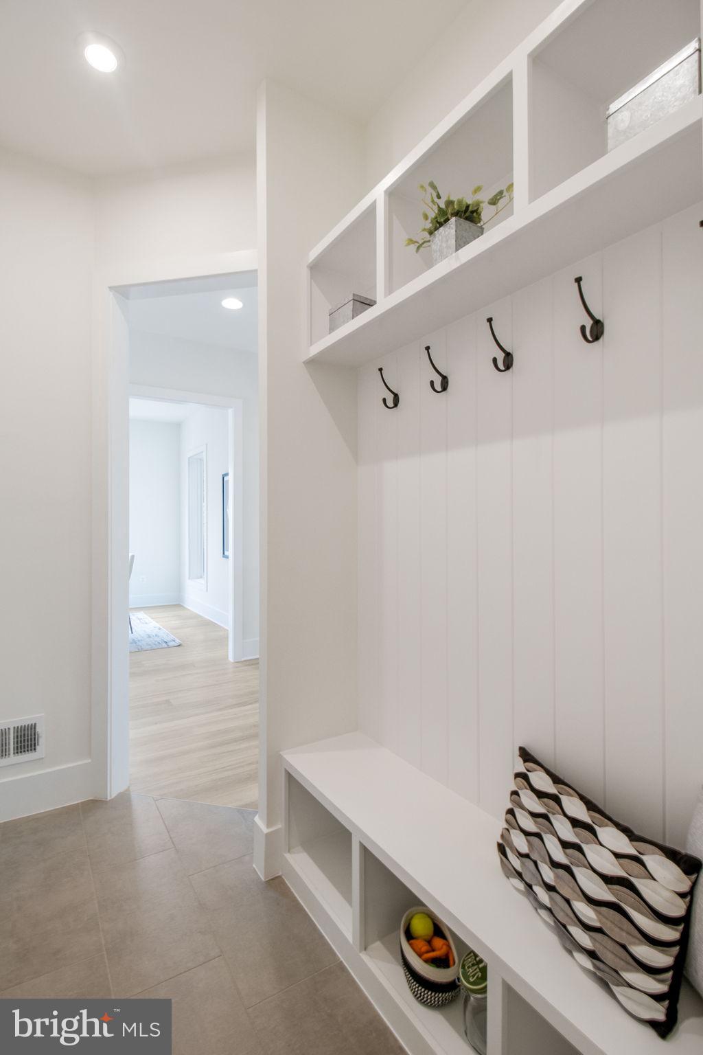 CHEVY CHASE - Residential