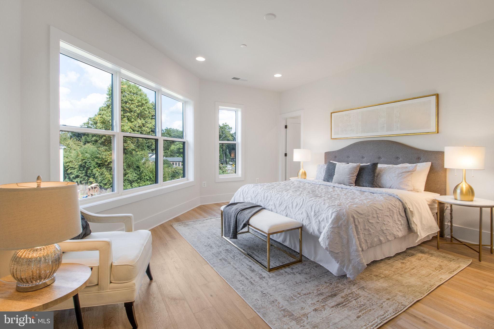 CHEVY CHASE - Residential