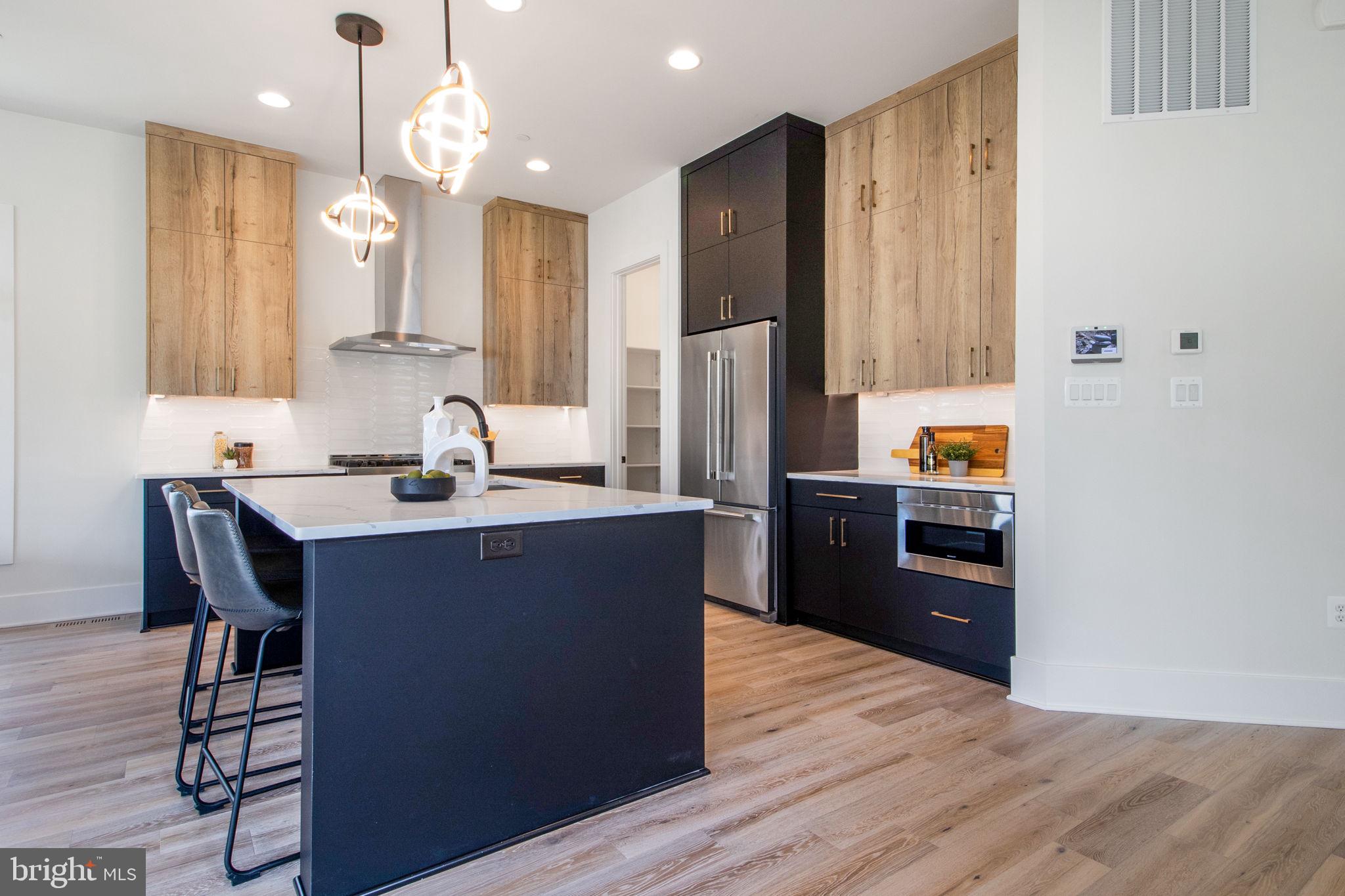 CHEVY CHASE - Residential