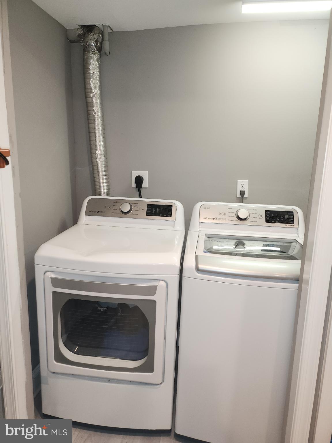 IDLEWOOD - Residential