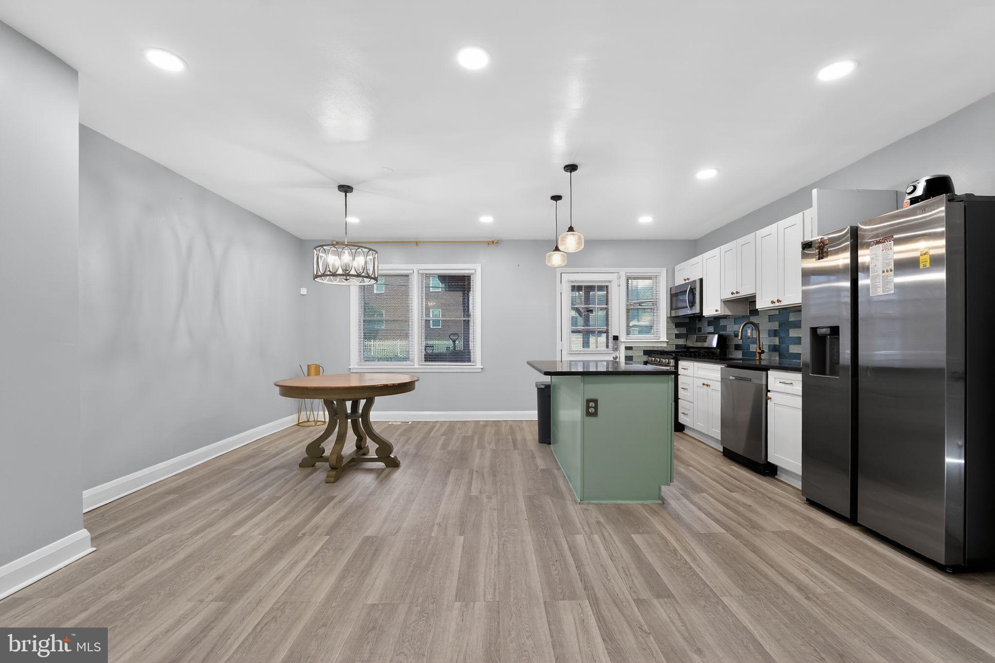 IDLEWOOD - Residential