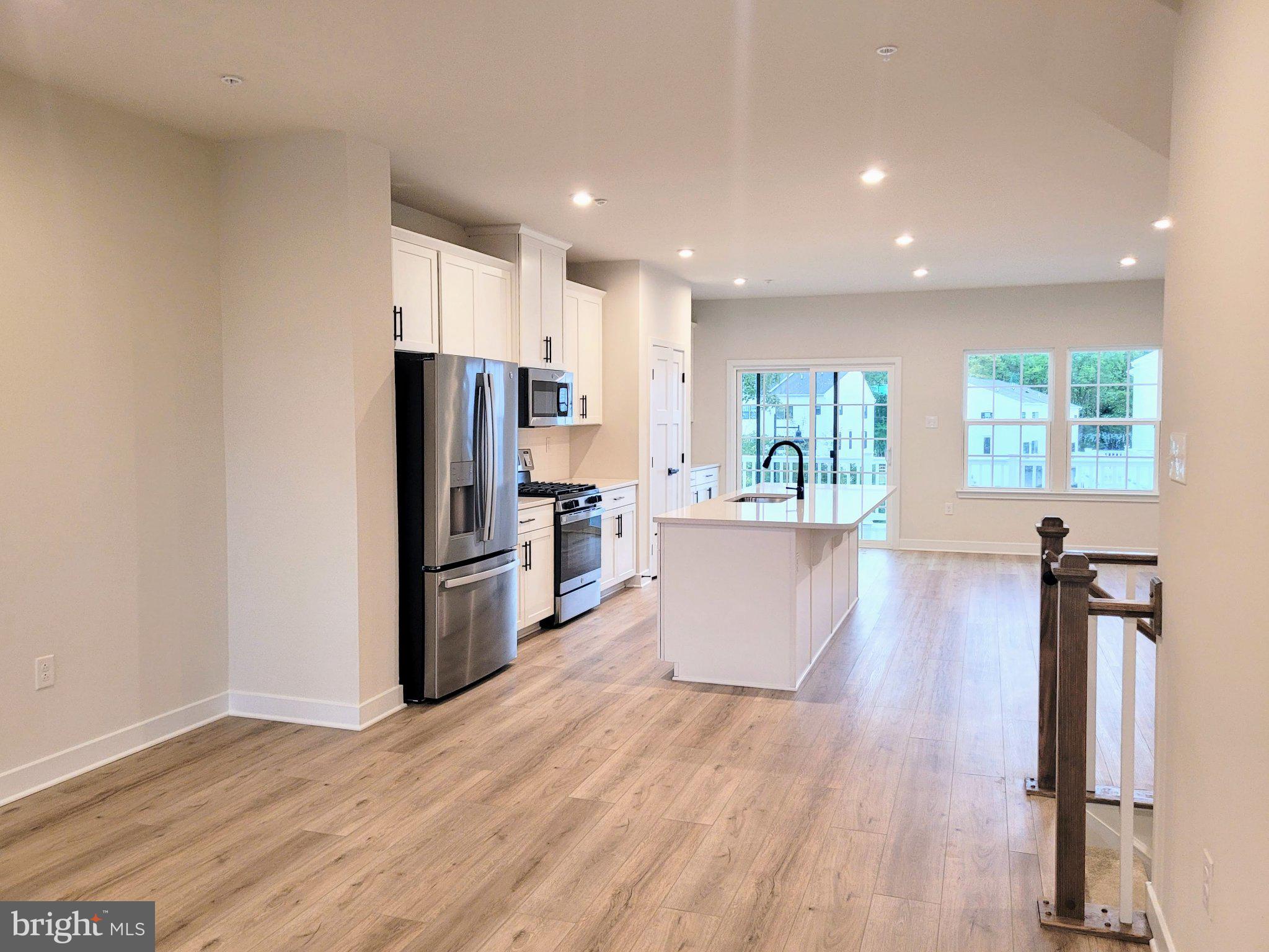 205 RIVER BIRCH WY
