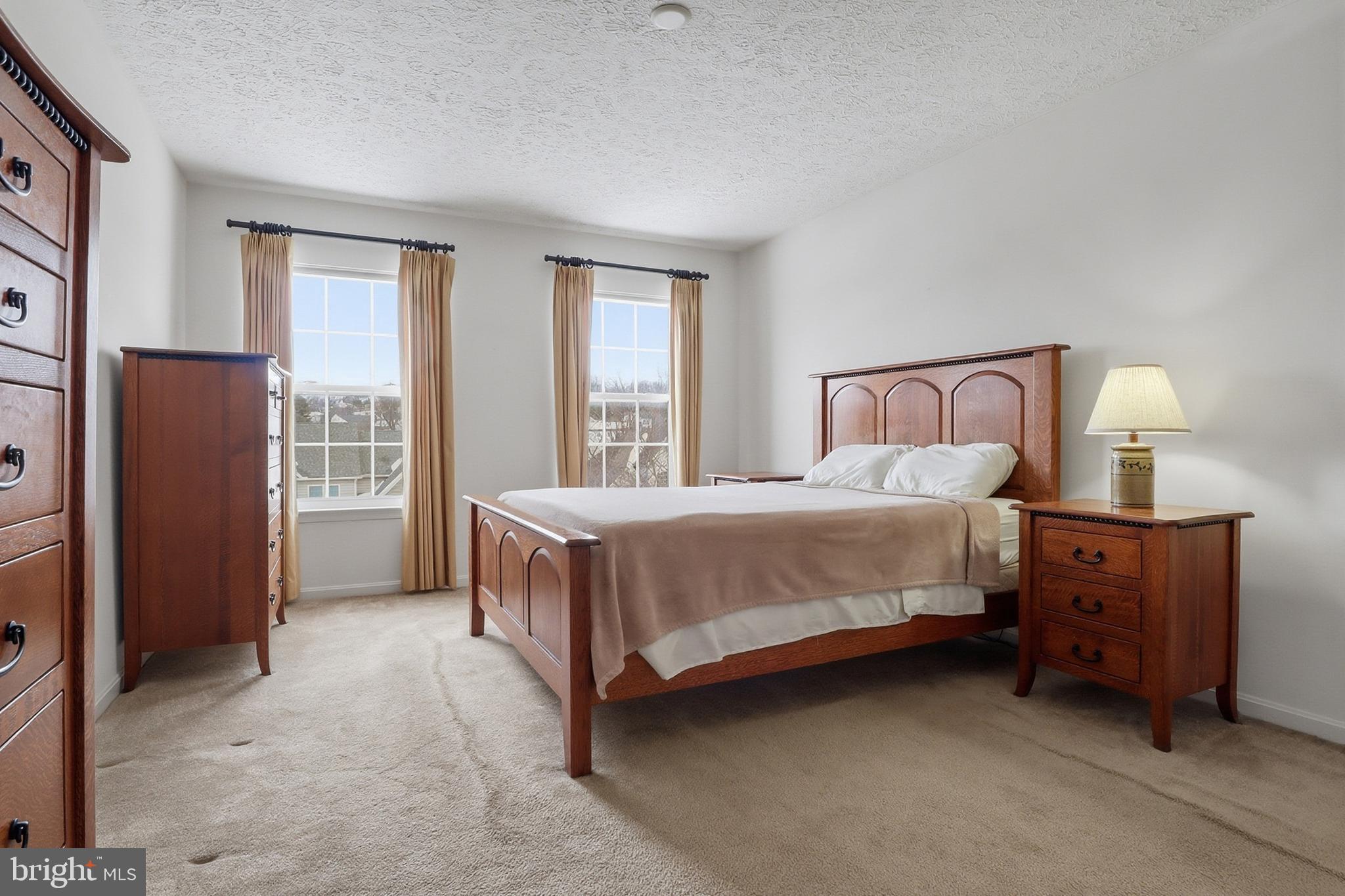 KENDALE HEIGHTS - Residential