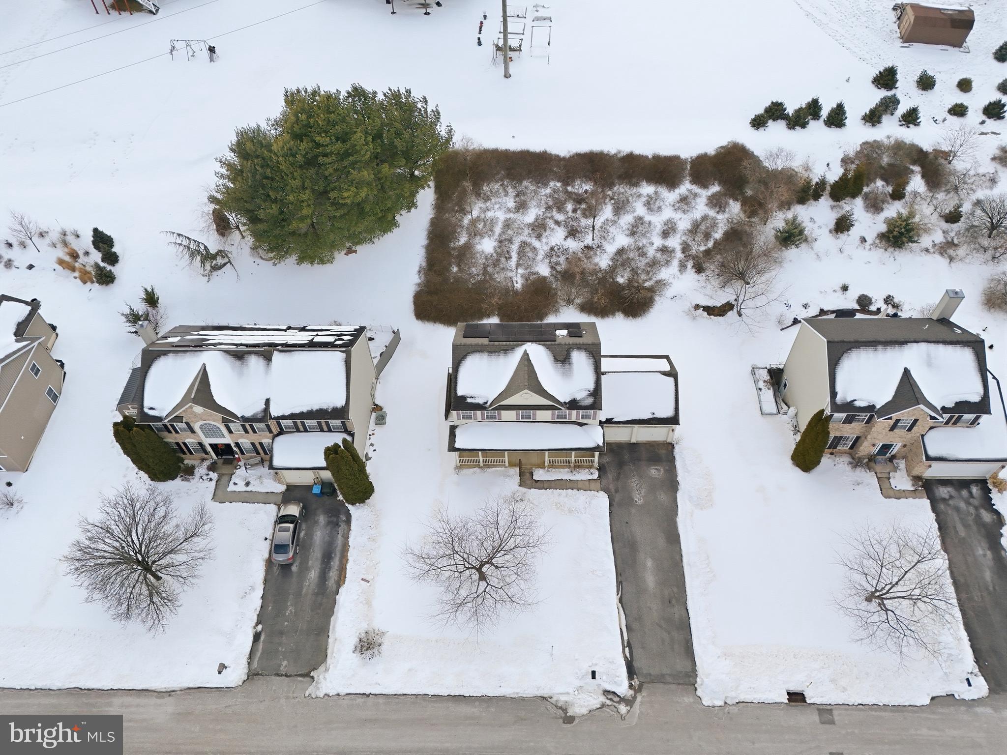 KENDALE HEIGHTS - Residential