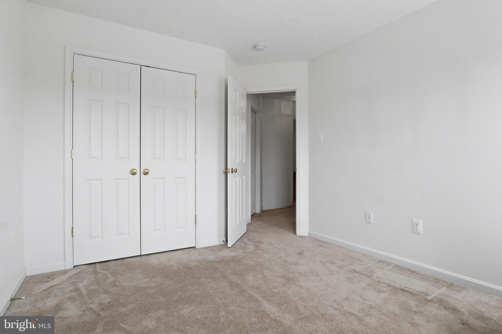 KENDALE HEIGHTS - Residential