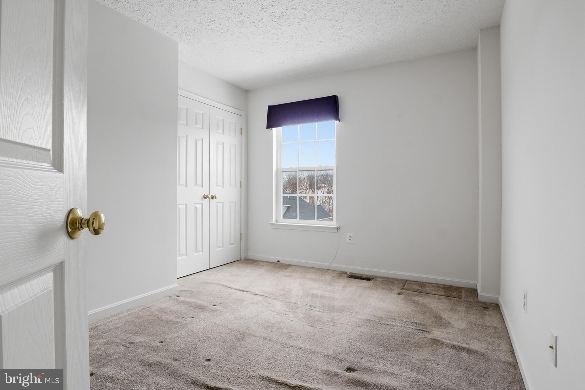 KENDALE HEIGHTS - Residential