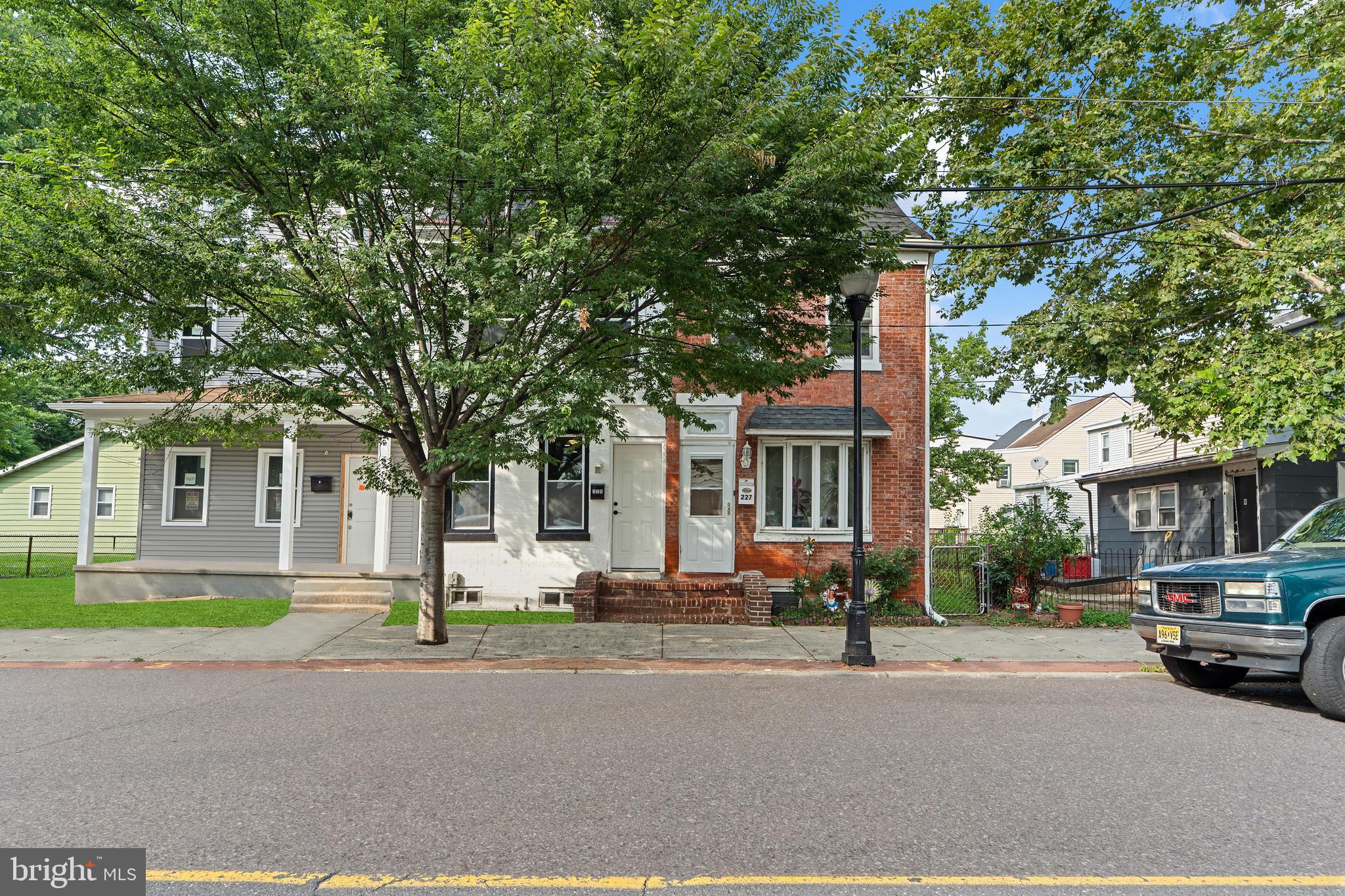 225 MARKET STREET
