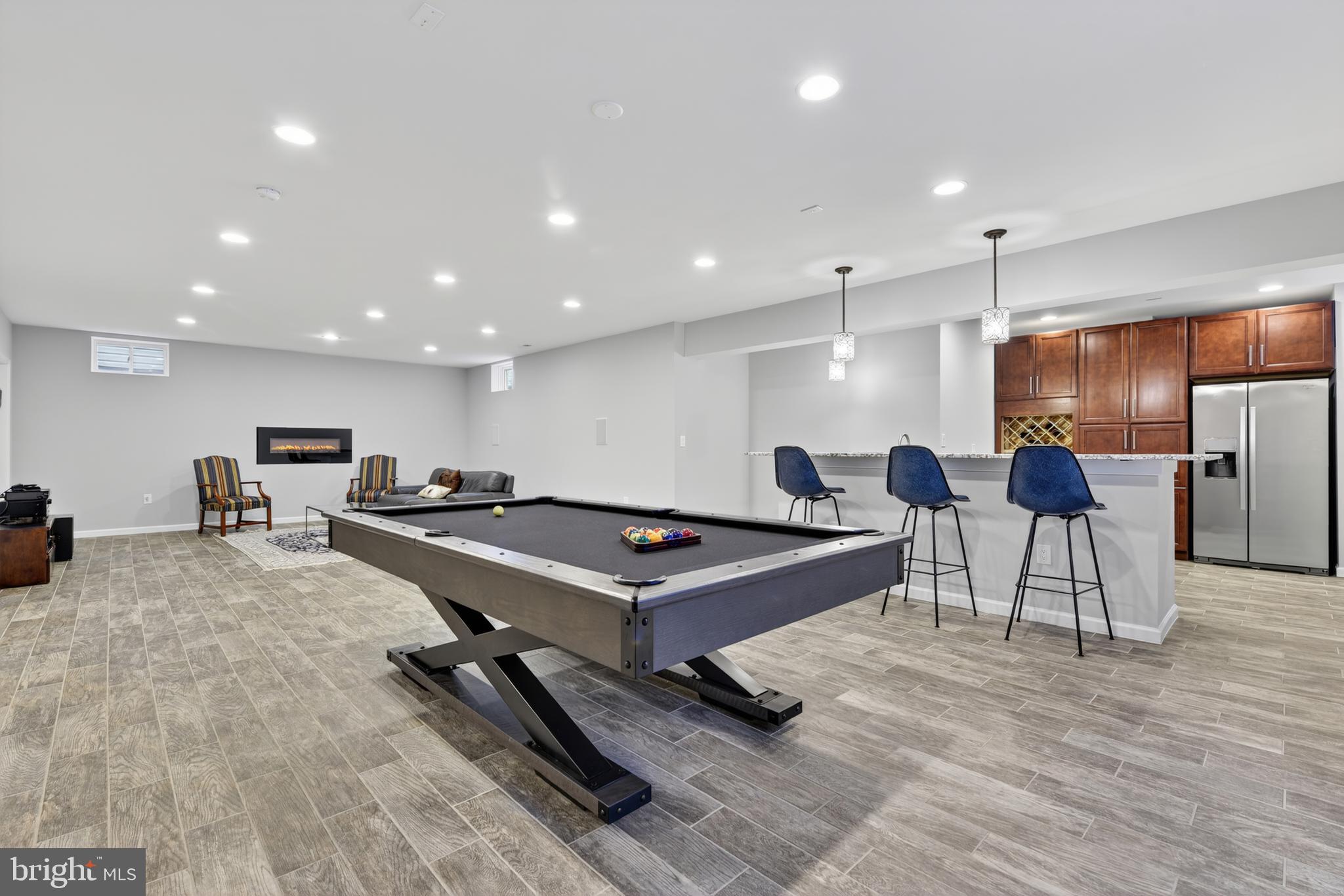 ONE LOUDOUN - Residential