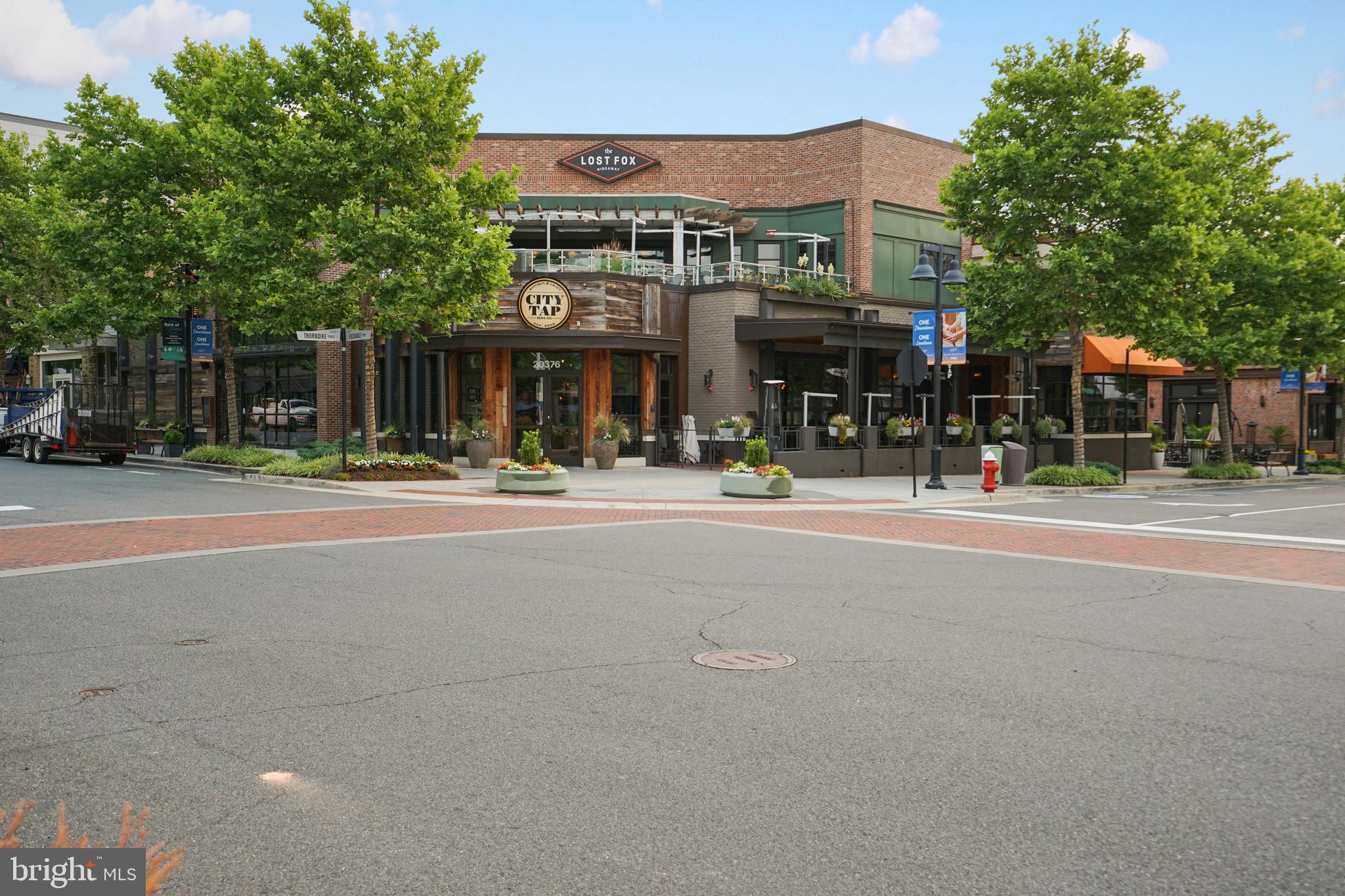 ONE LOUDOUN - Residential