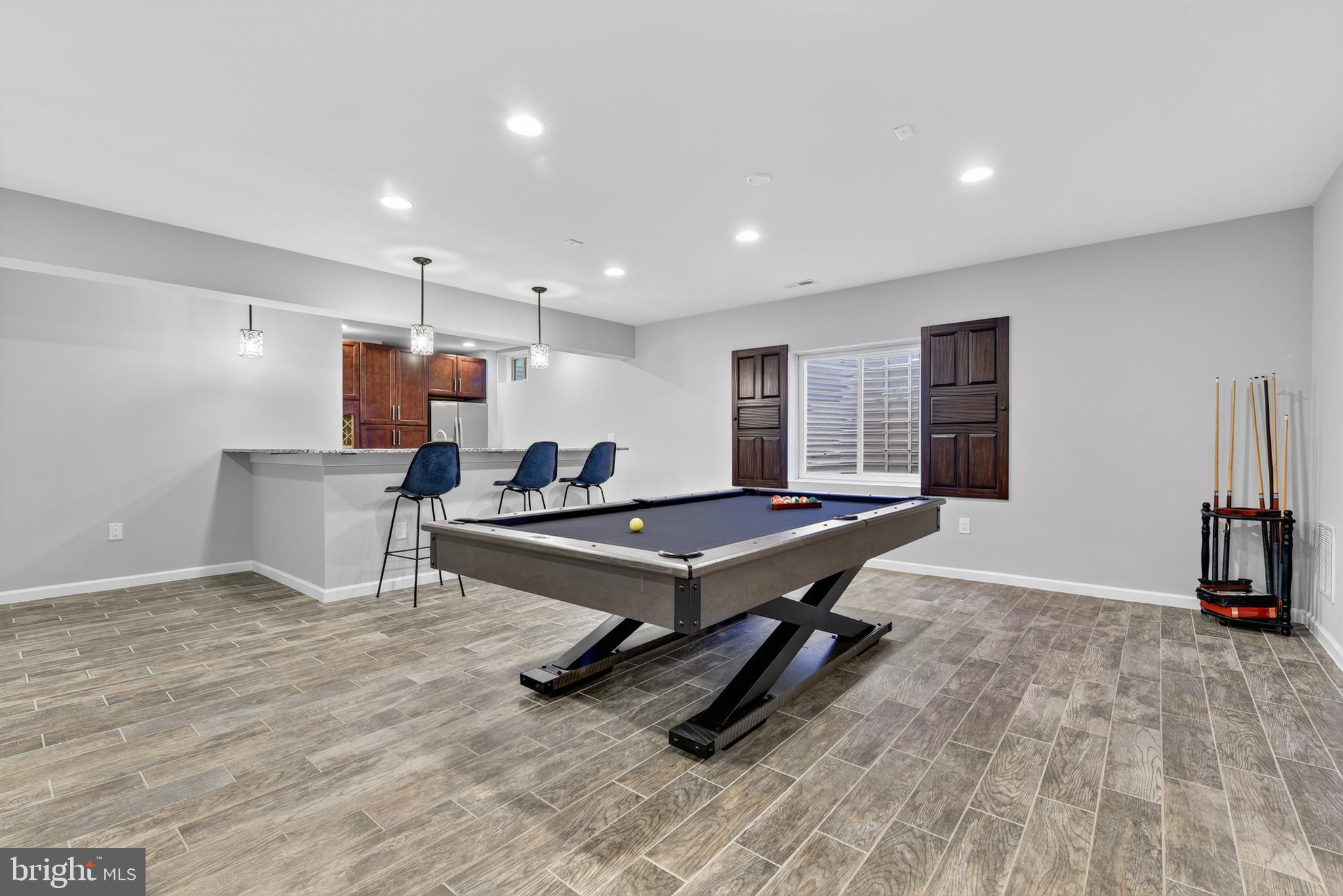 ONE LOUDOUN - Residential