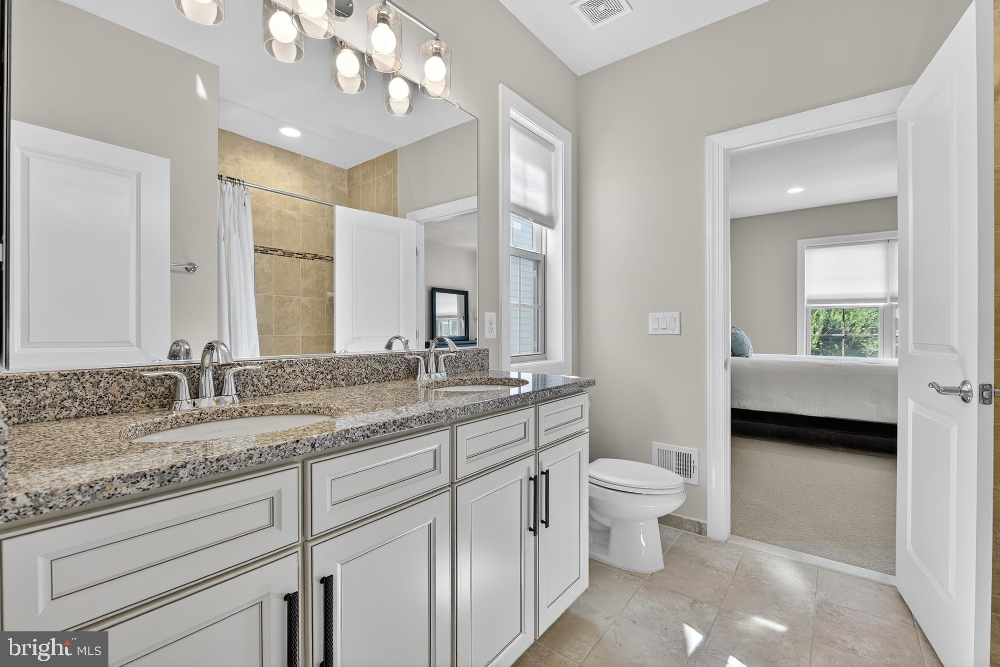 ONE LOUDOUN - Residential