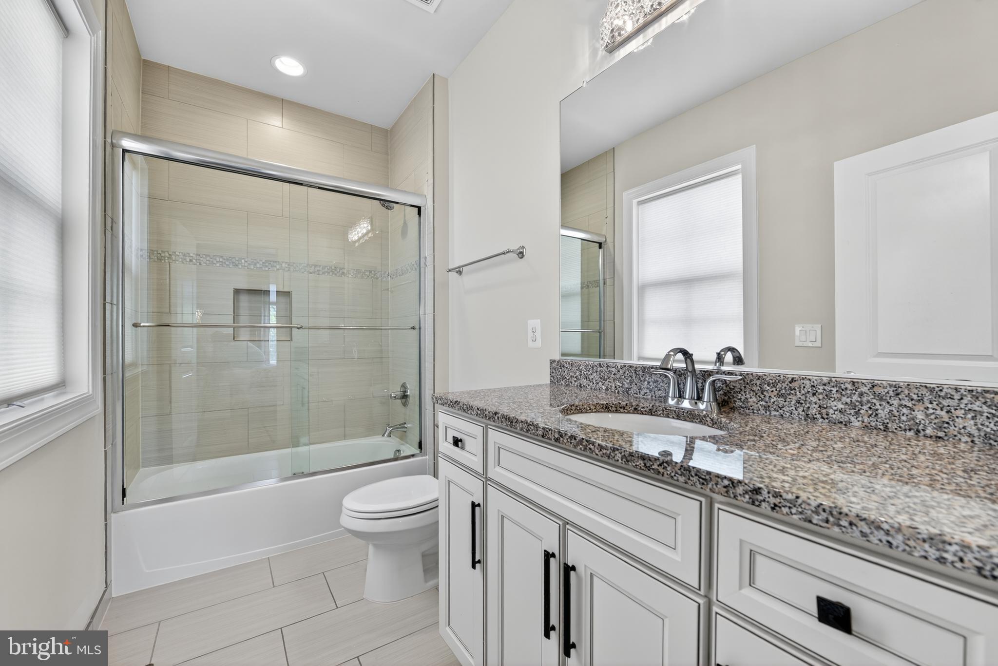 ONE LOUDOUN - Residential