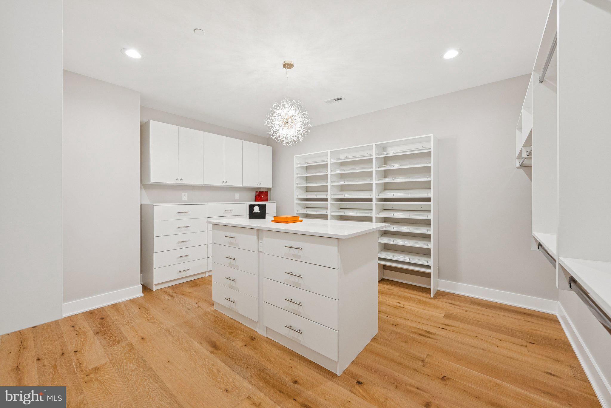 POTOMAC HILLS - Residential