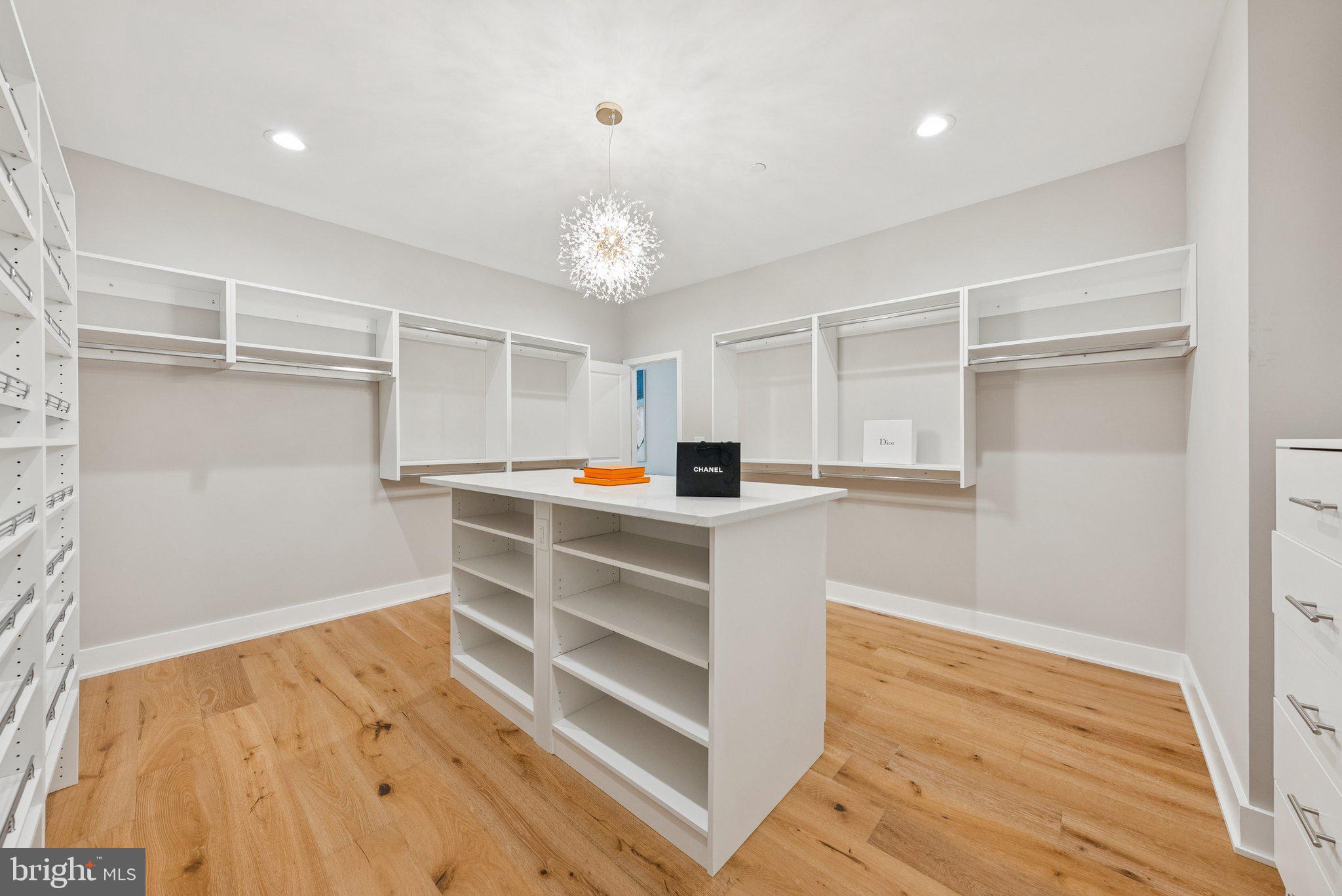 POTOMAC HILLS - Residential