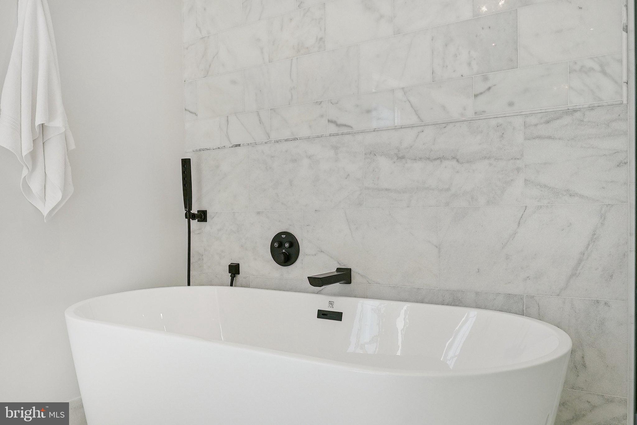 POTOMAC HILLS - Residential