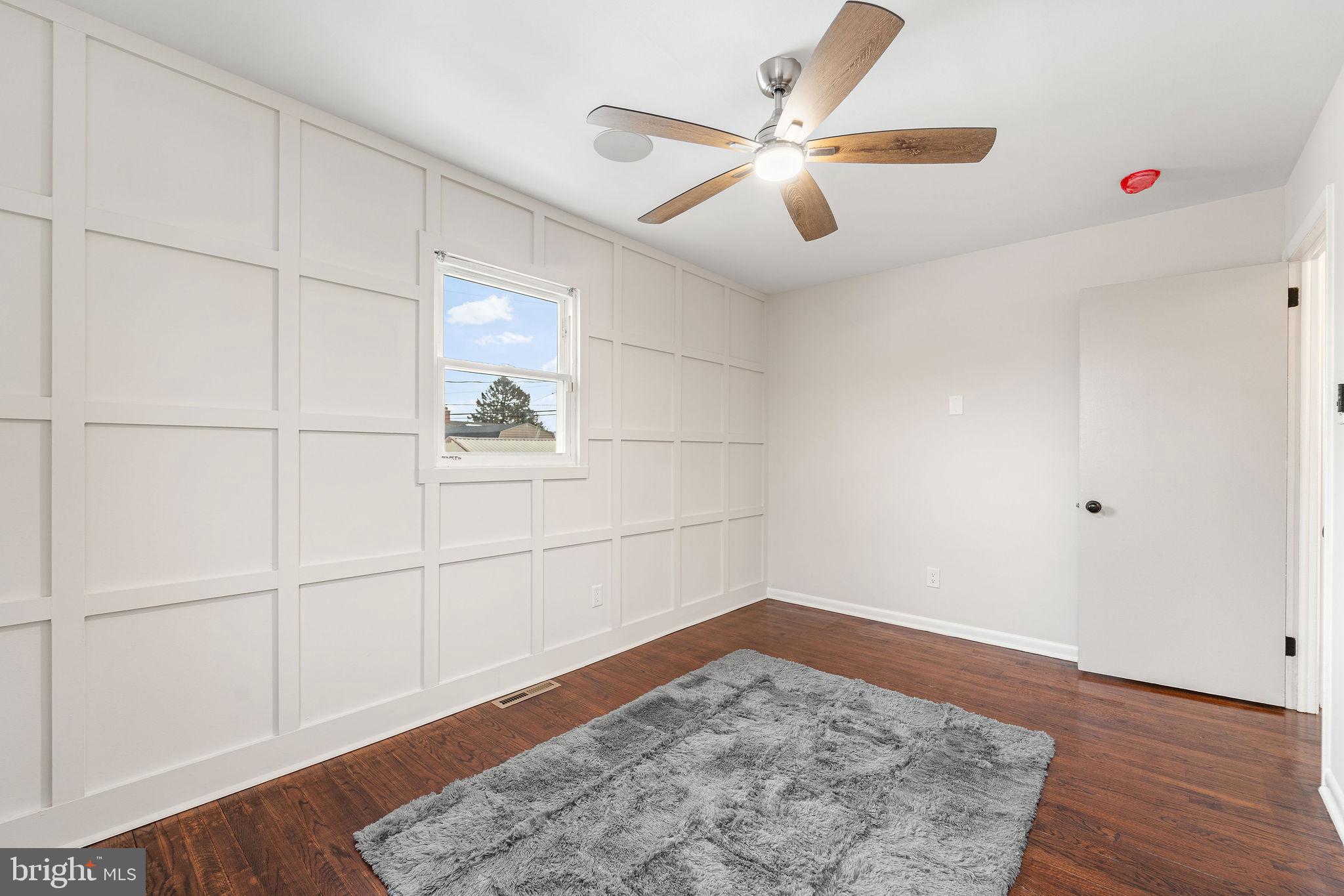 STRATFORD - Residential