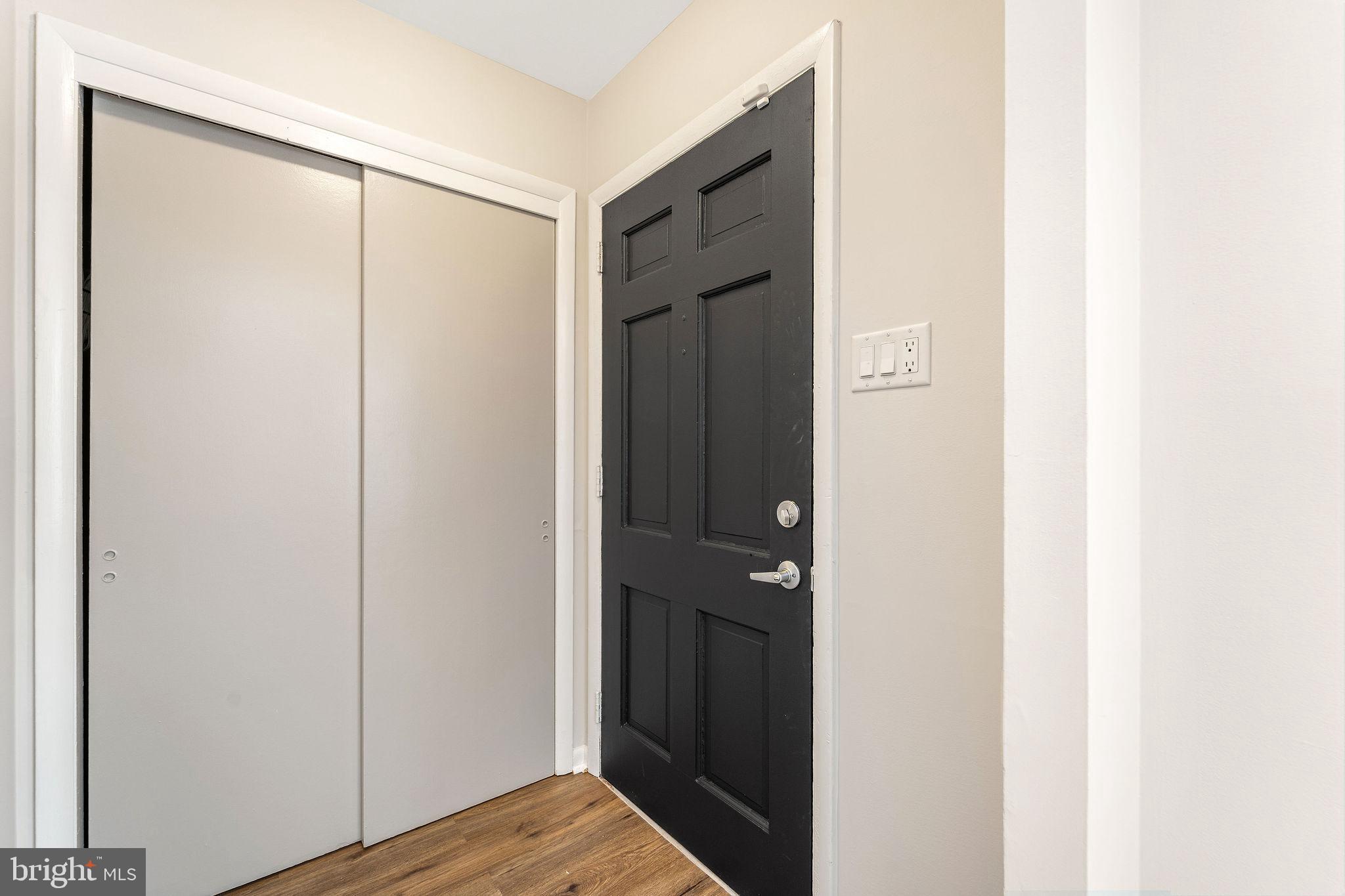 STRATFORD - Residential