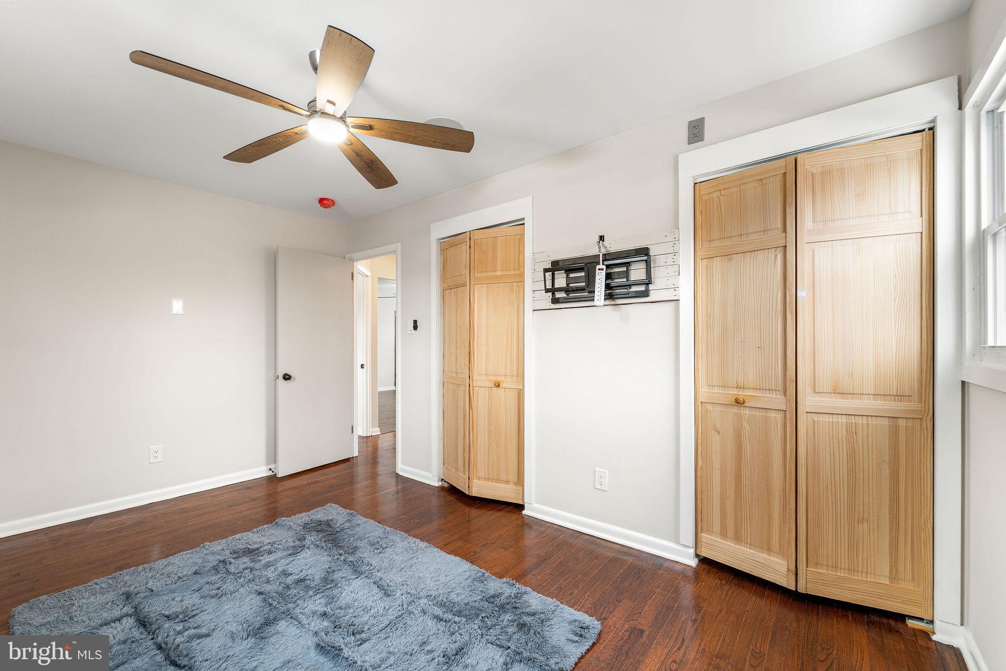 STRATFORD - Residential