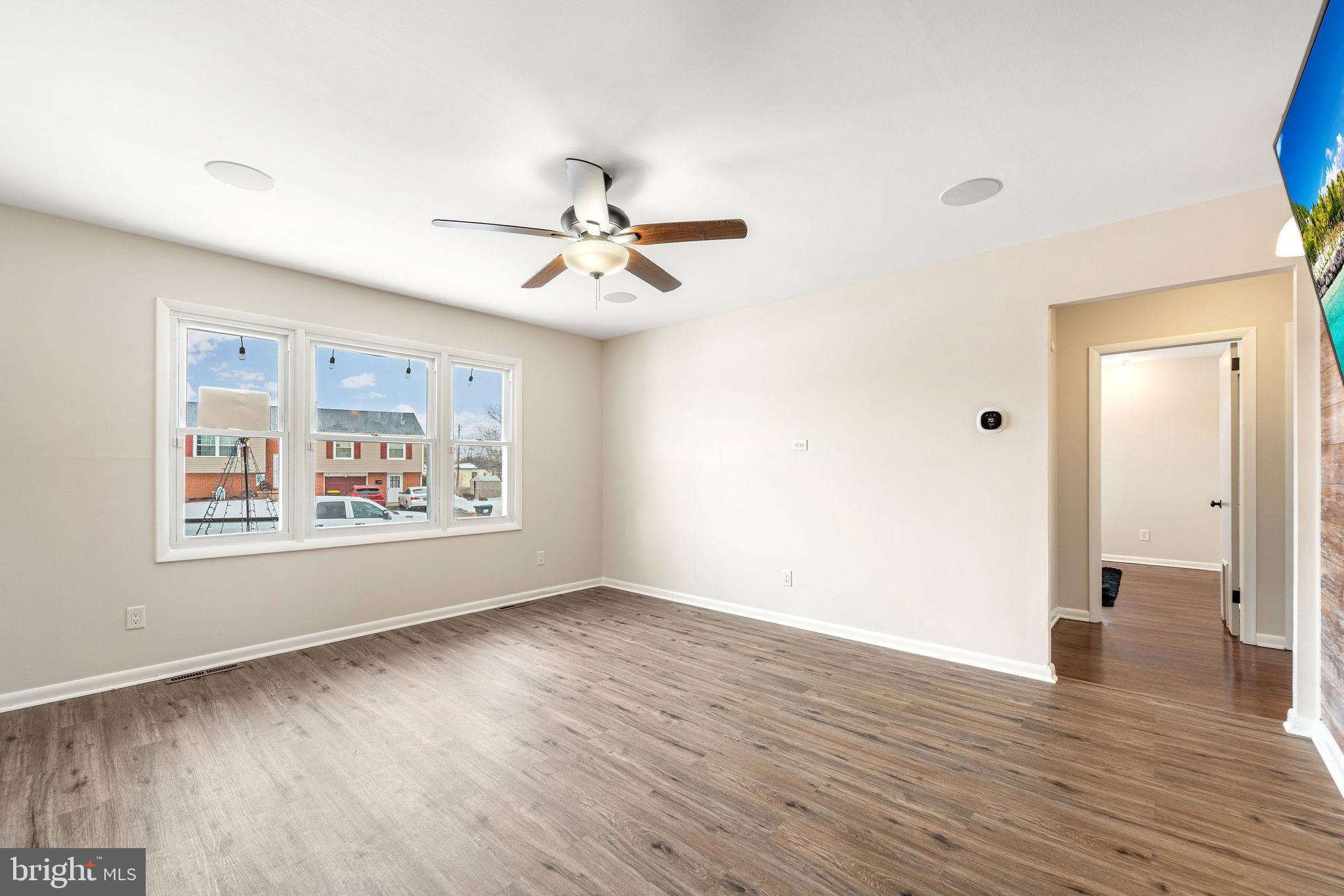 STRATFORD - Residential