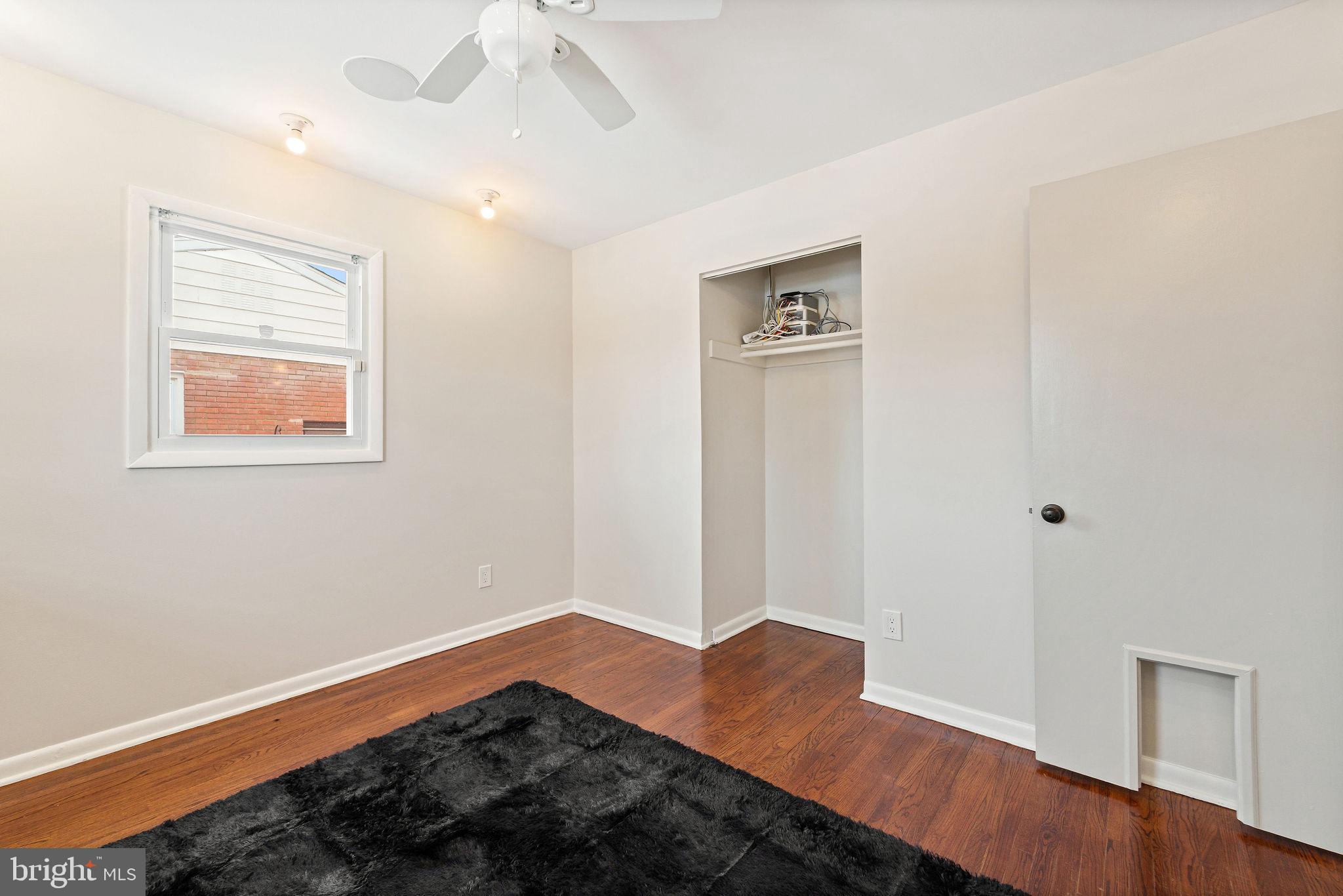 STRATFORD - Residential