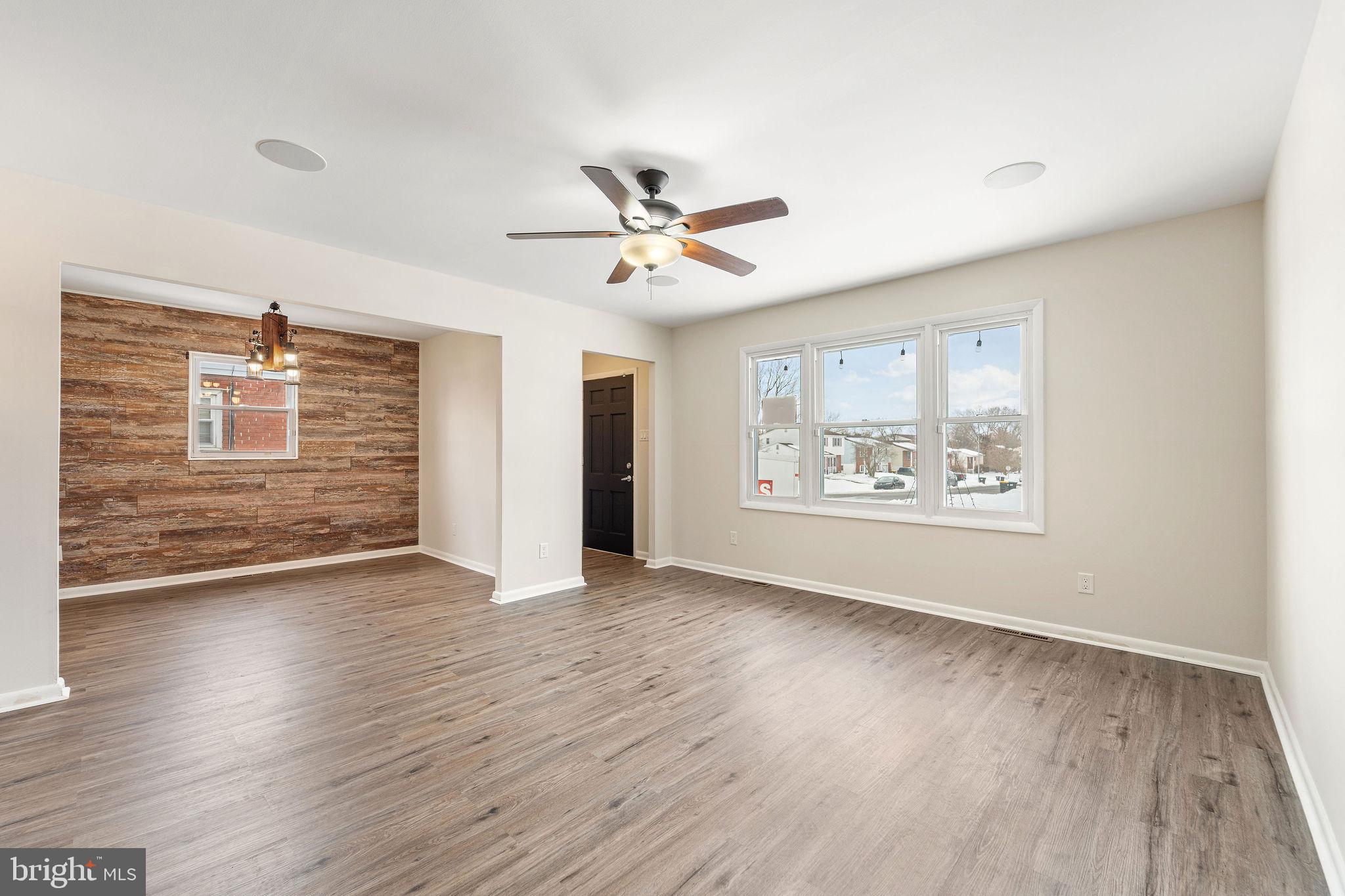 STRATFORD - Residential