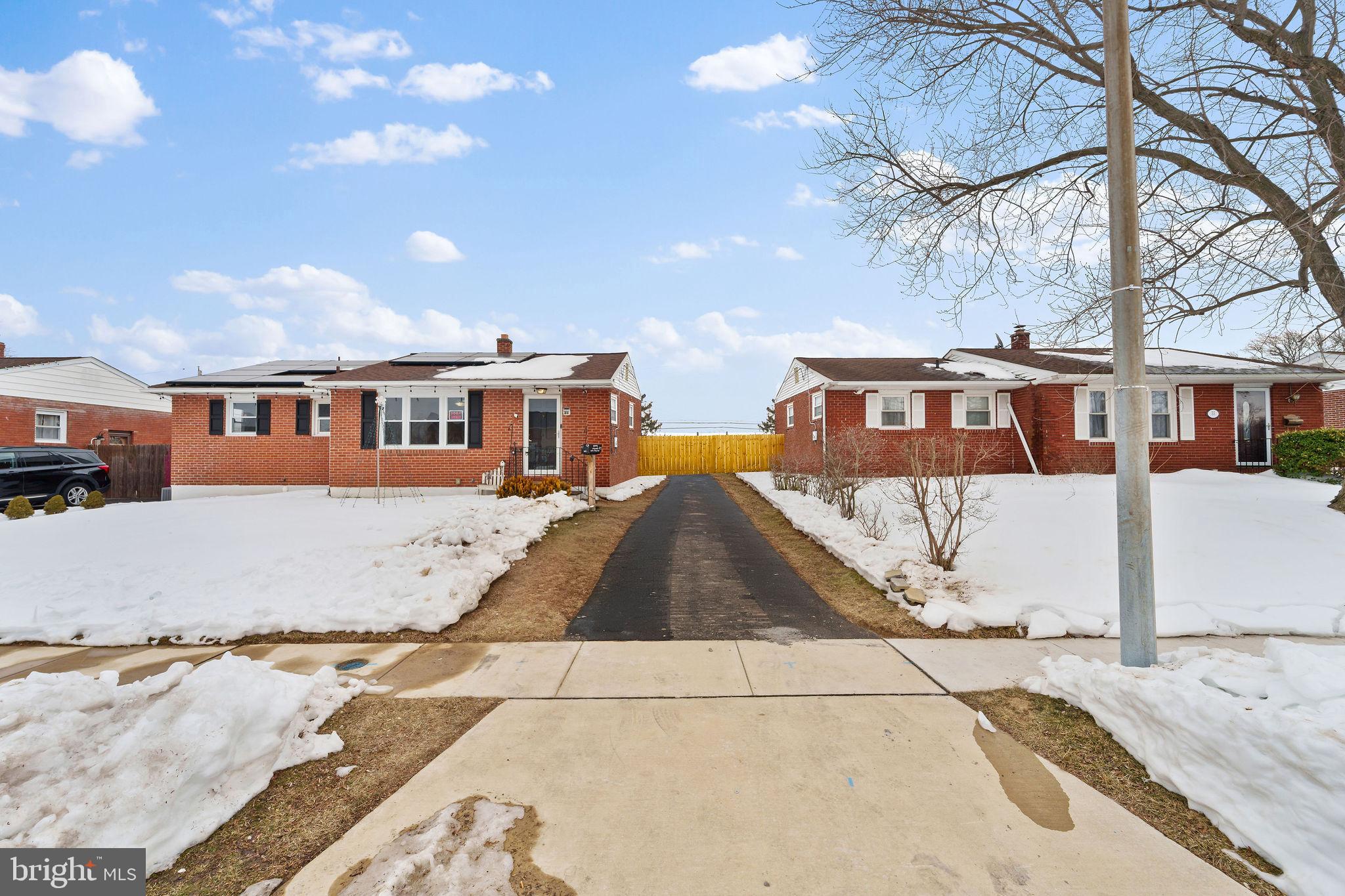 STRATFORD - Residential