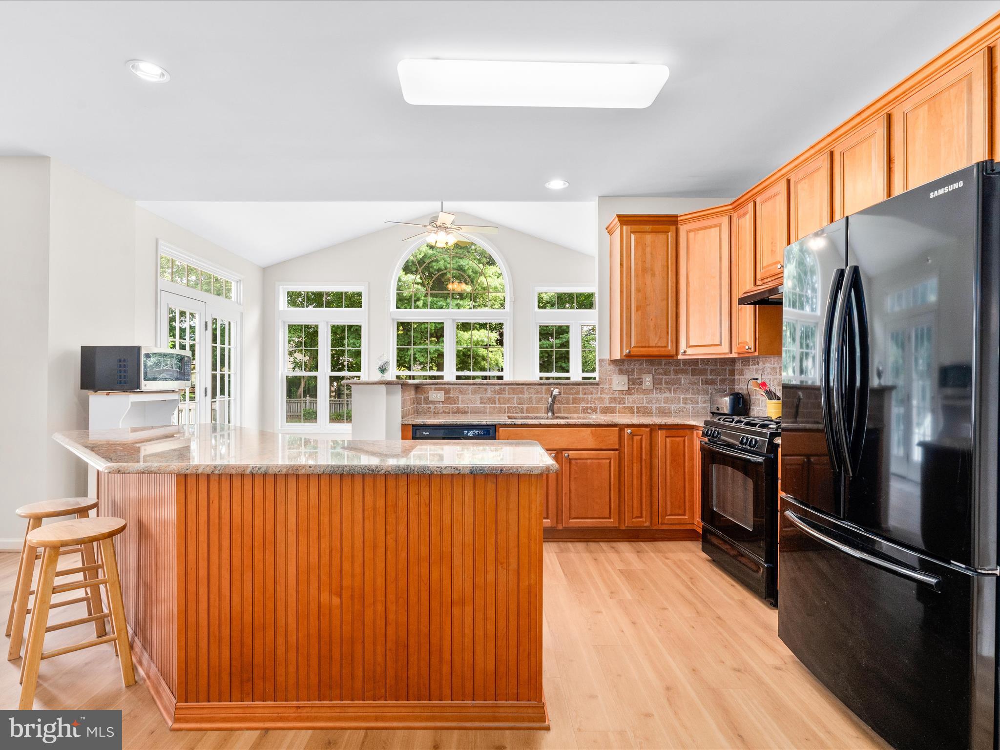 SUN MEADOW - Residential