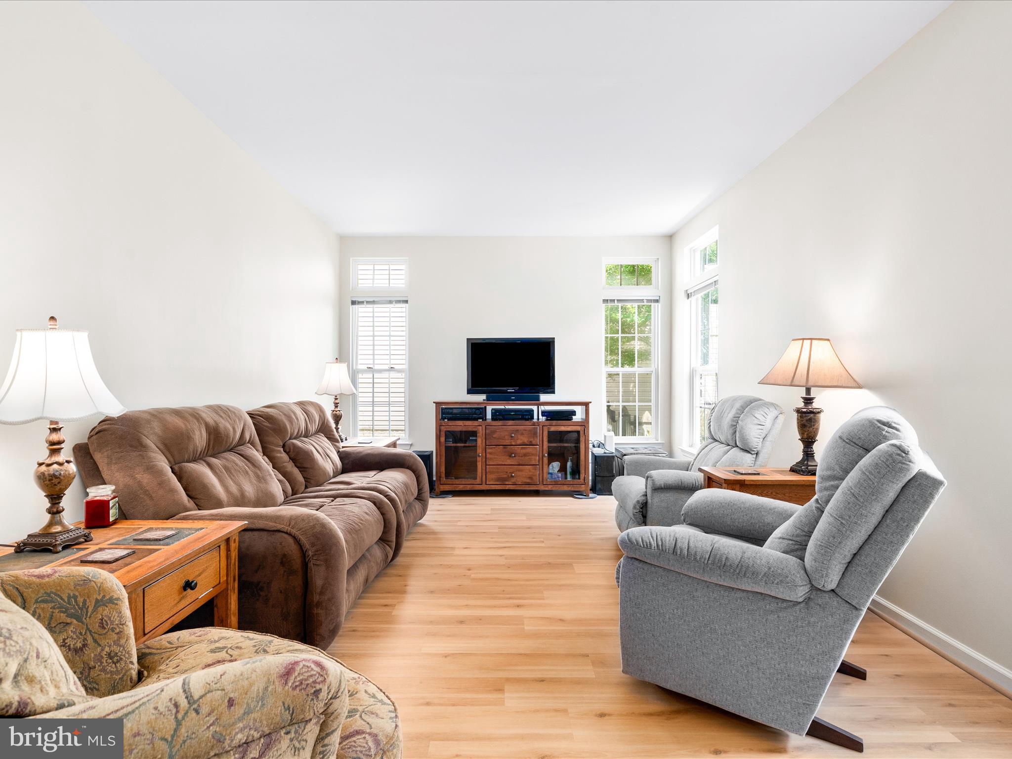 SUN MEADOW - Residential