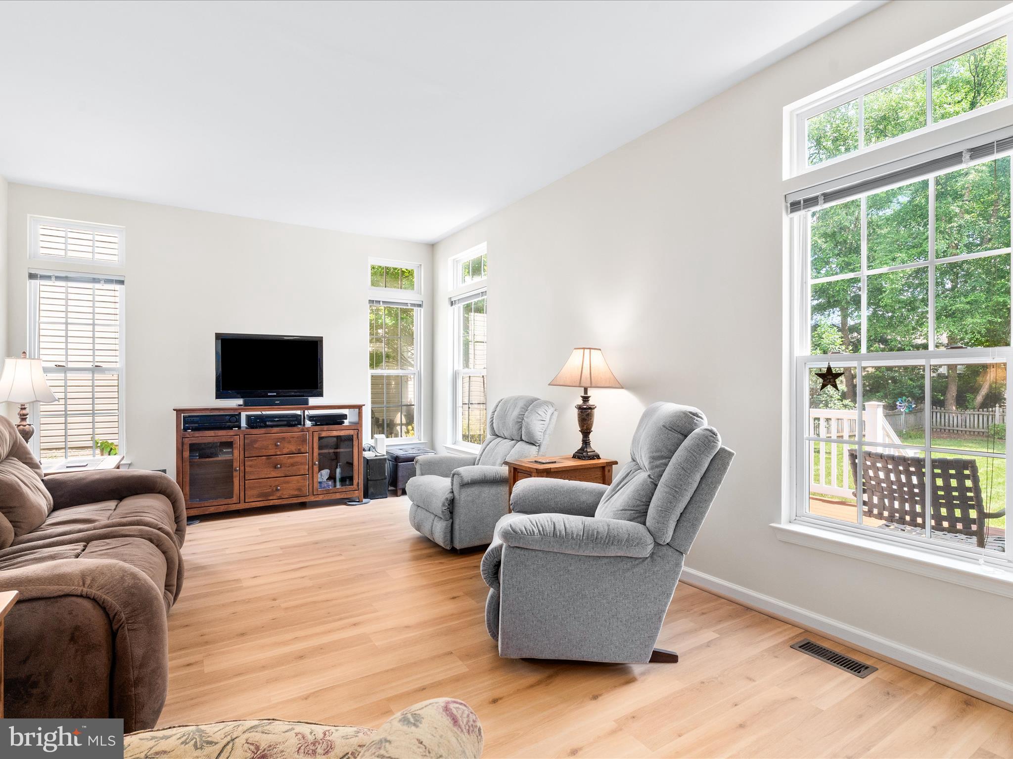 SUN MEADOW - Residential