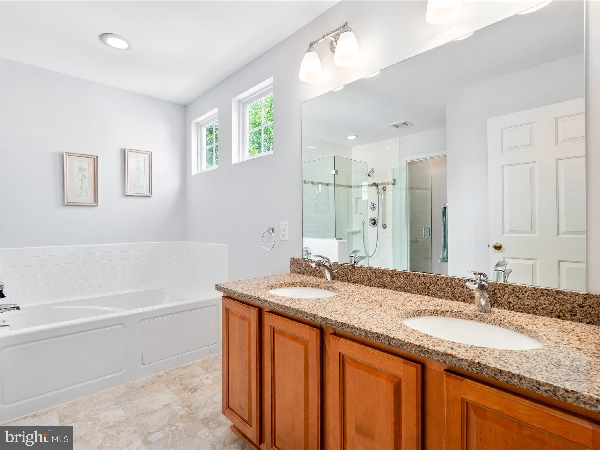 SUN MEADOW - Residential