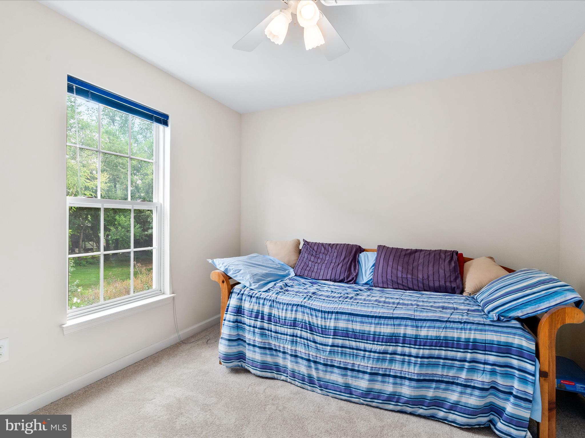 SUN MEADOW - Residential