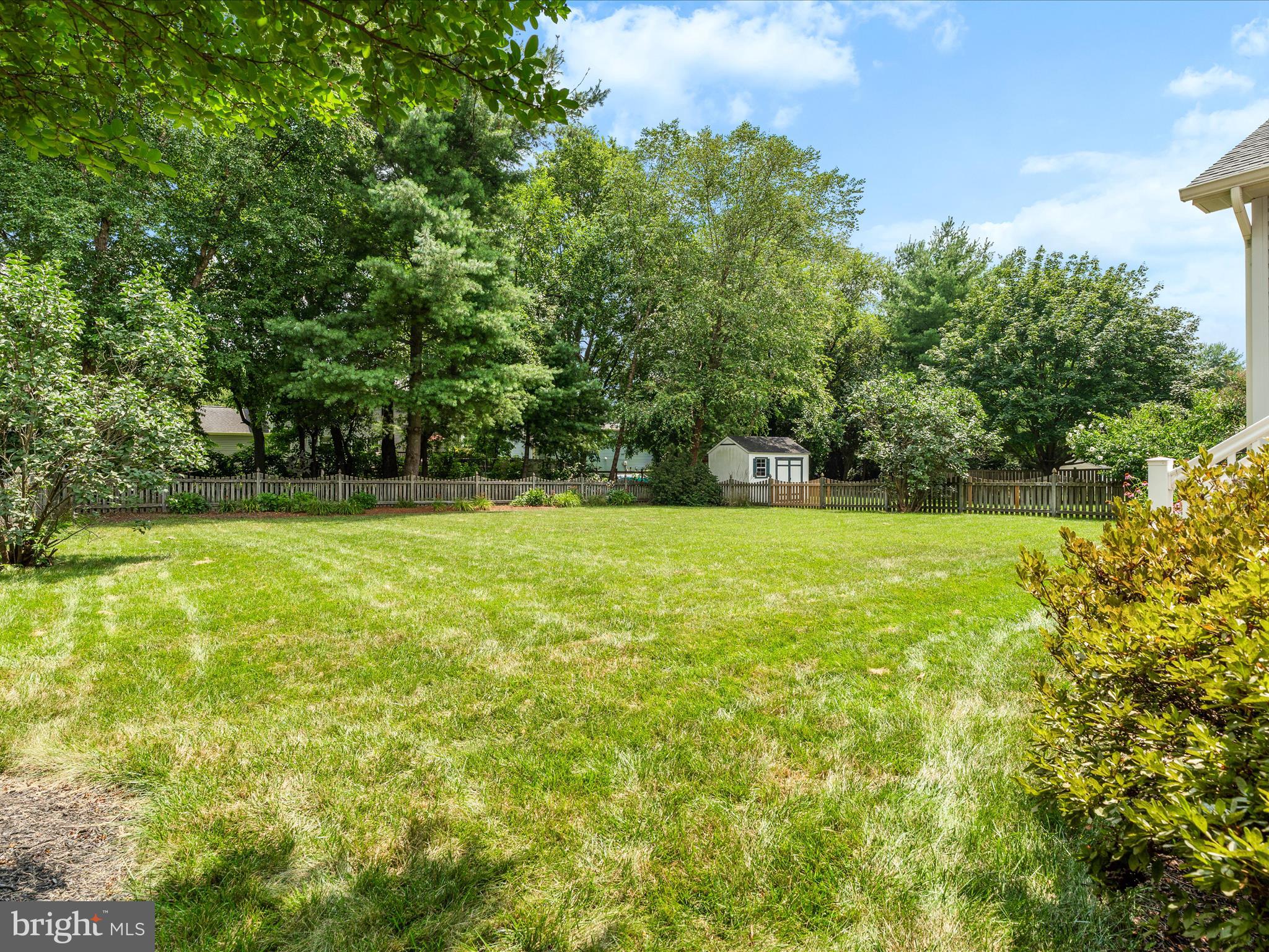 SUN MEADOW - Residential