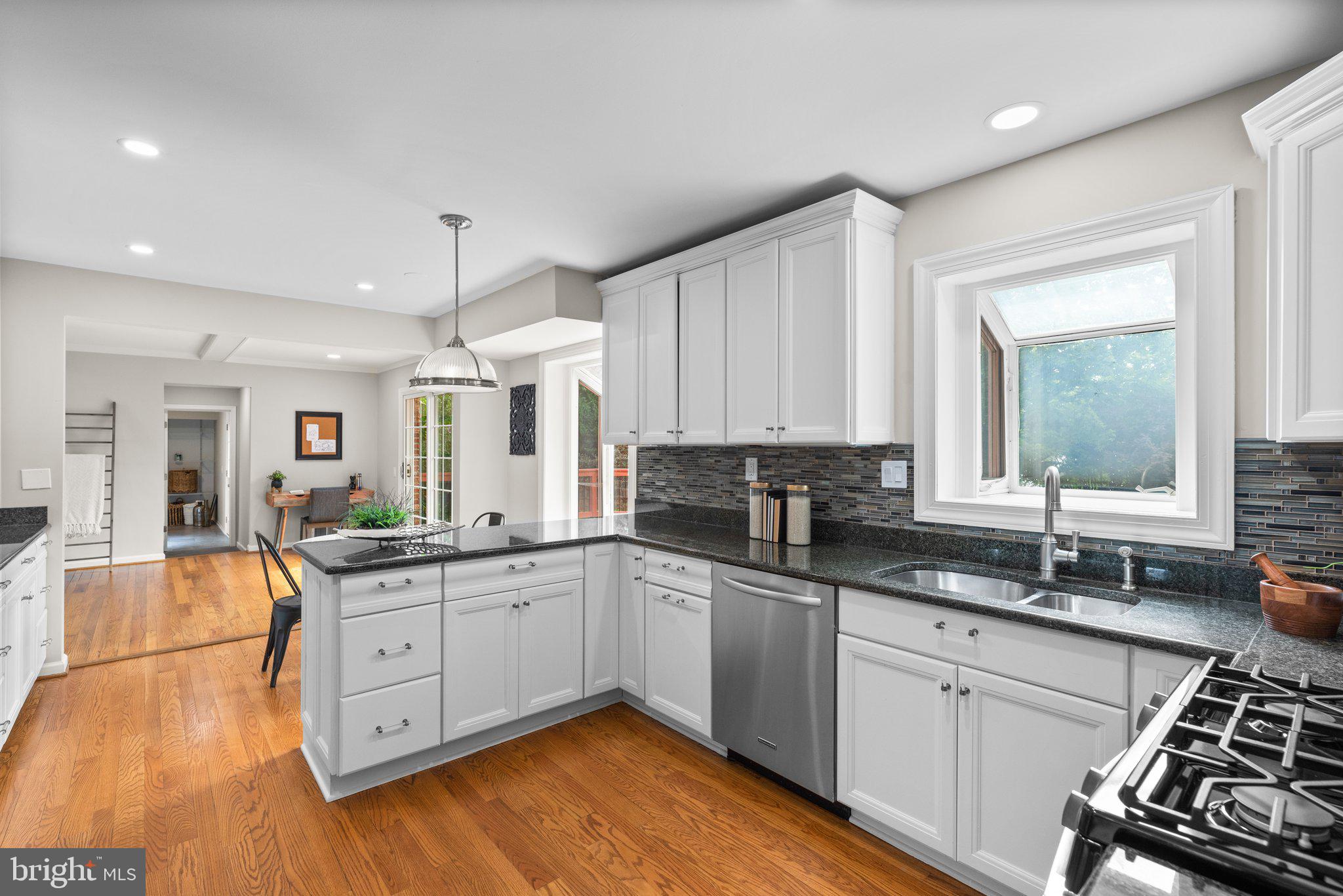 FOX HILLS OF POTOMAC - Residential